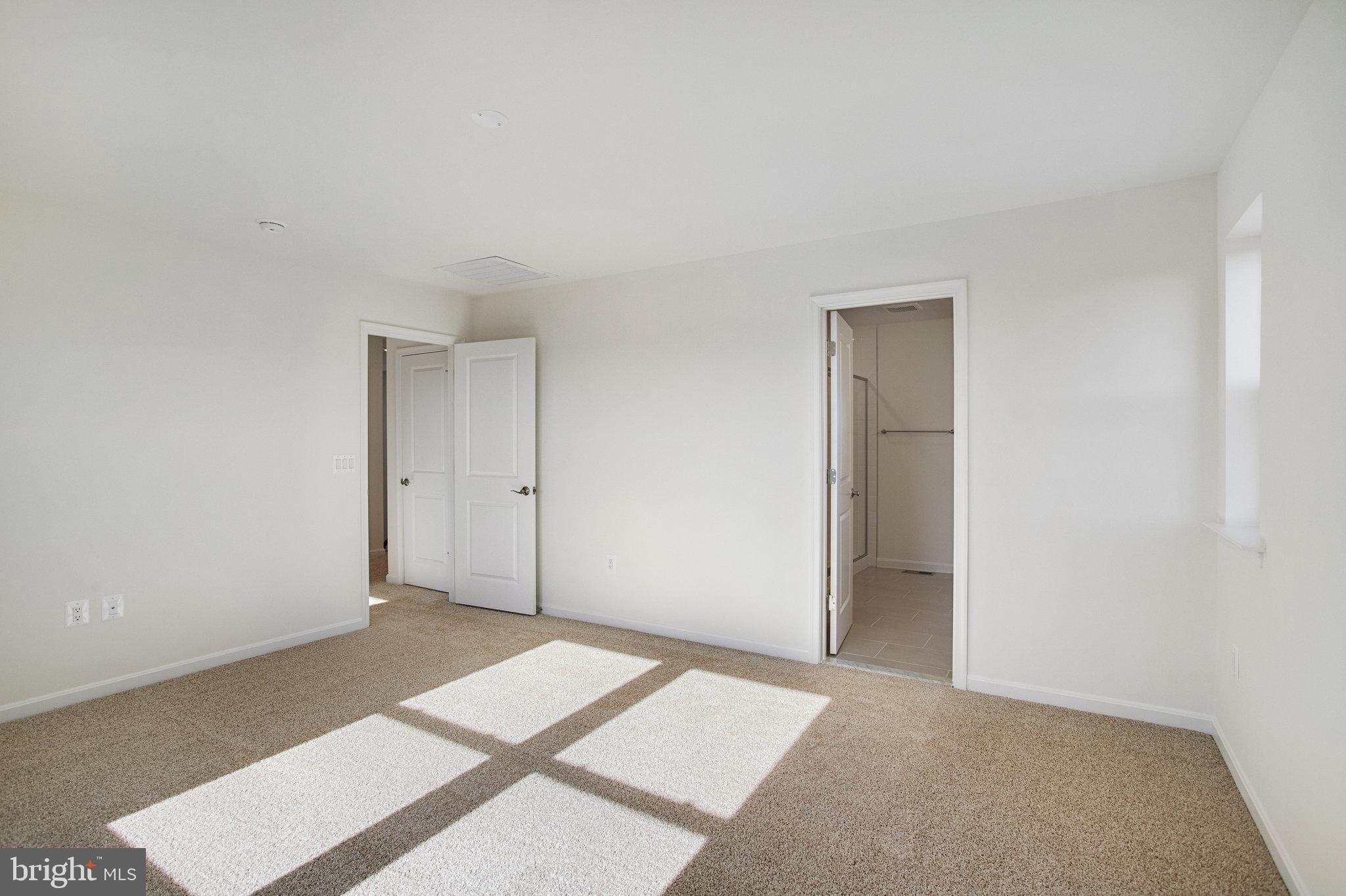 SEASONS AT ROUND MILL MEADOWS - Residential