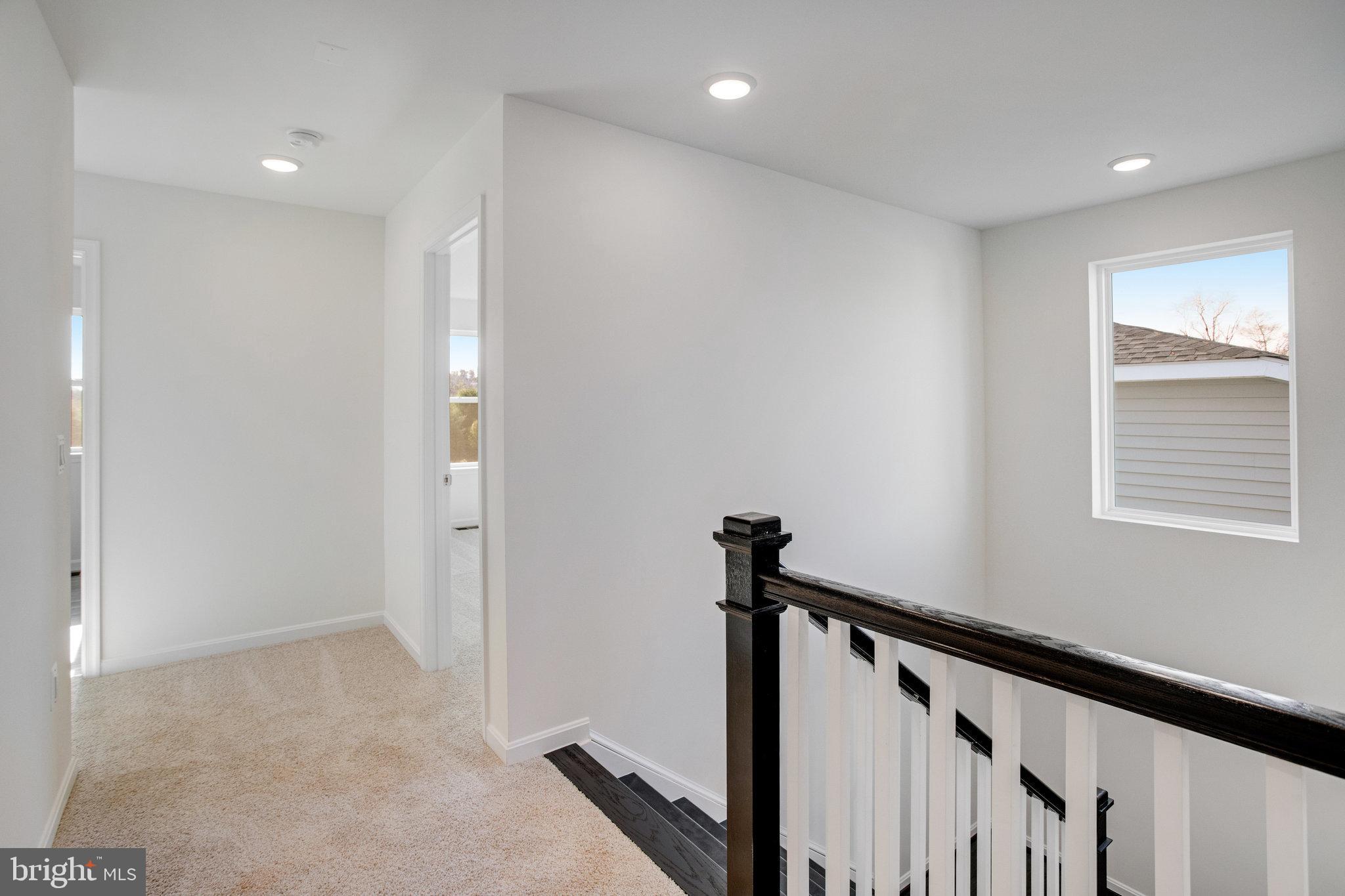 SEASONS AT ROUND MILL MEADOWS - Residential