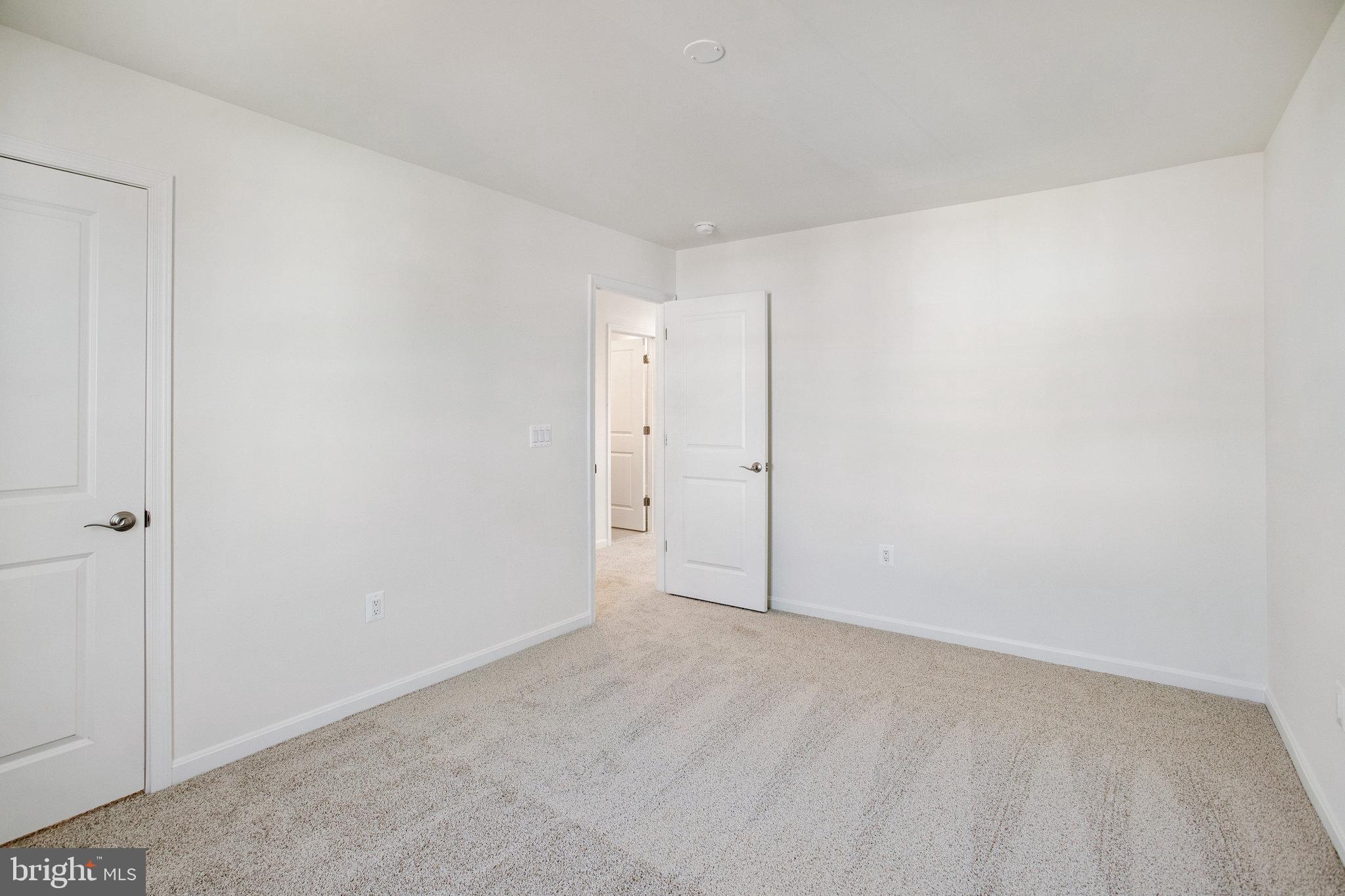 SEASONS AT ROUND MILL MEADOWS - Residential