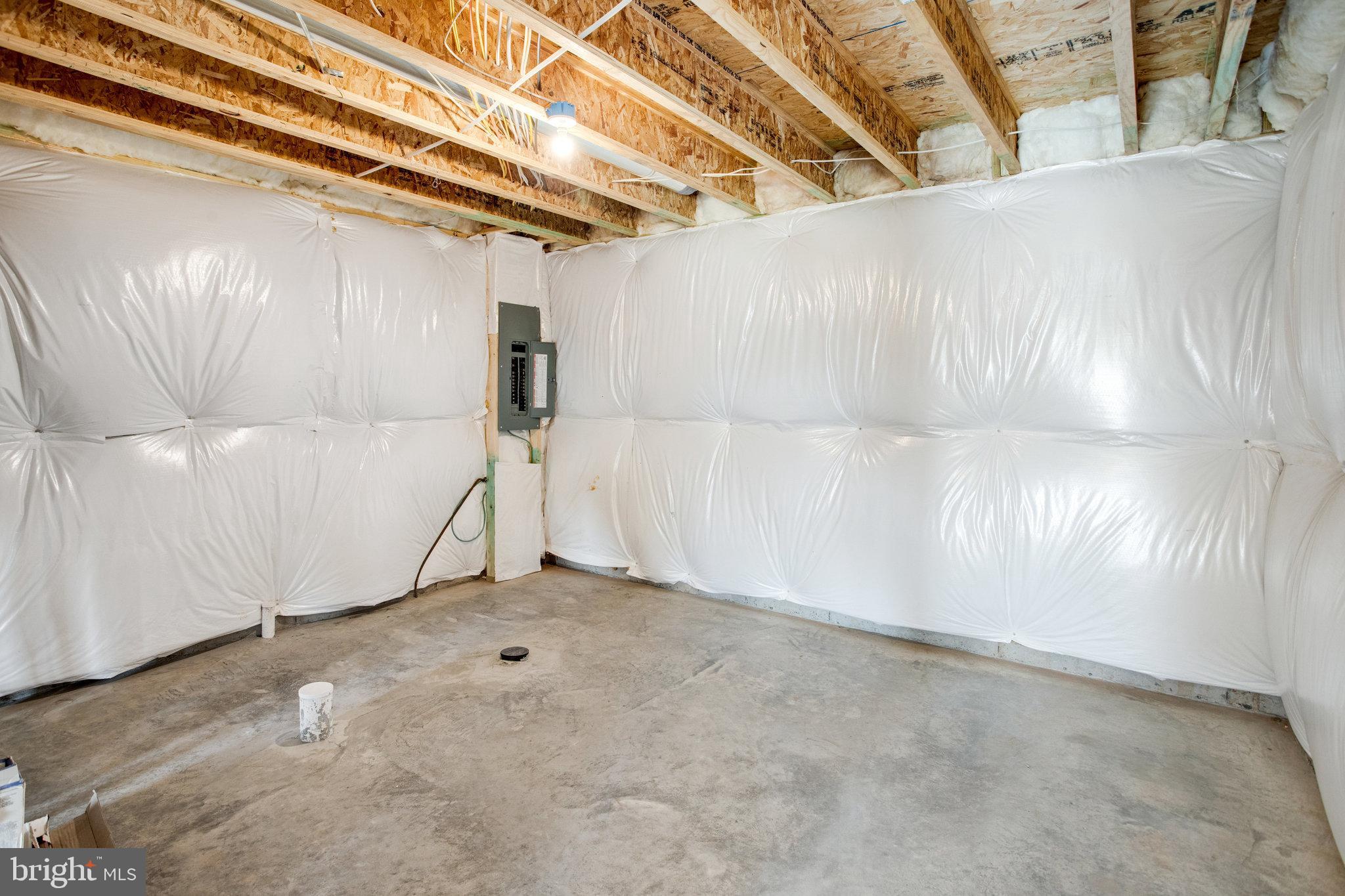 SEASONS AT ROUND MILL MEADOWS - Residential