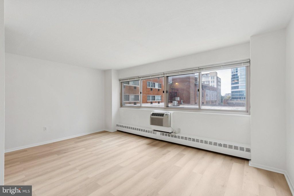 Photo of 2101 Chestnut Street #324, PHILADELPHIA, PA 19103 (MLS # PAPH2587060)
