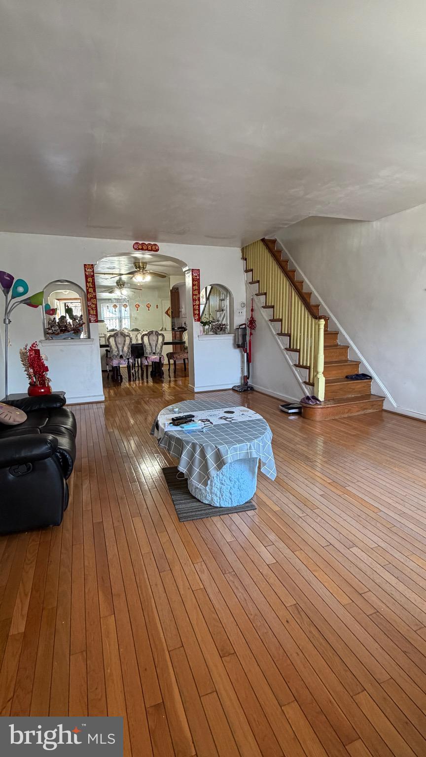 PHILADELPHIA (NORTHEAST) - Residential