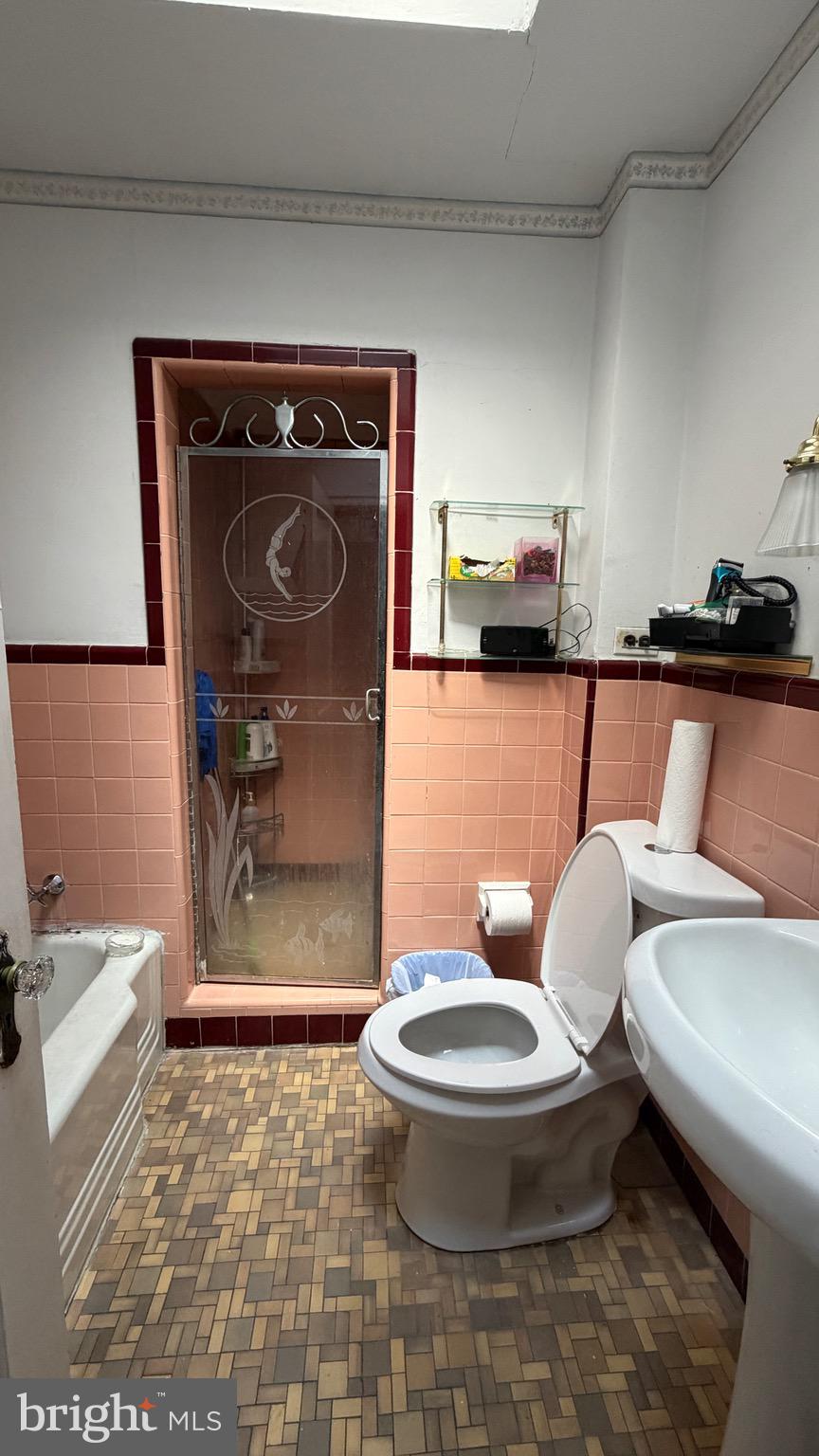 PHILADELPHIA (NORTHEAST) - Residential