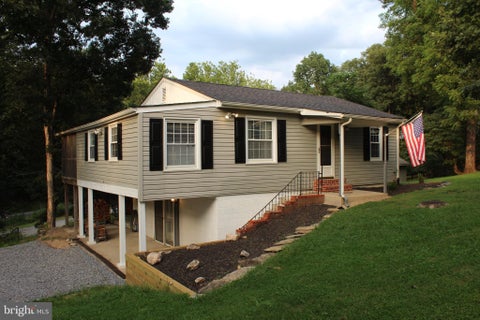 Homes For Sale - 98 Greenwood Road<br/> HARPERS FERRY, WV 25425