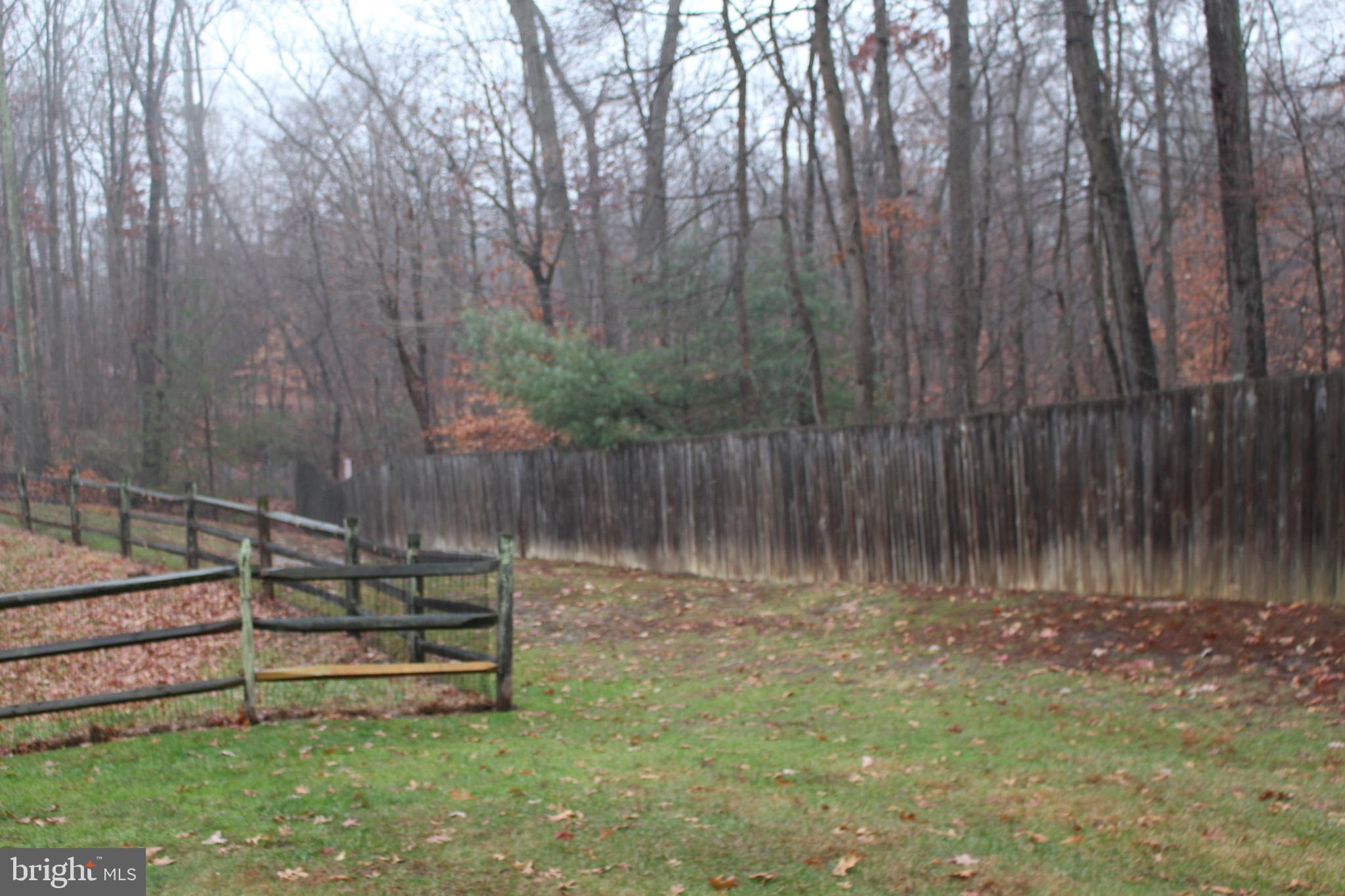 SILVER LAKE - Residential