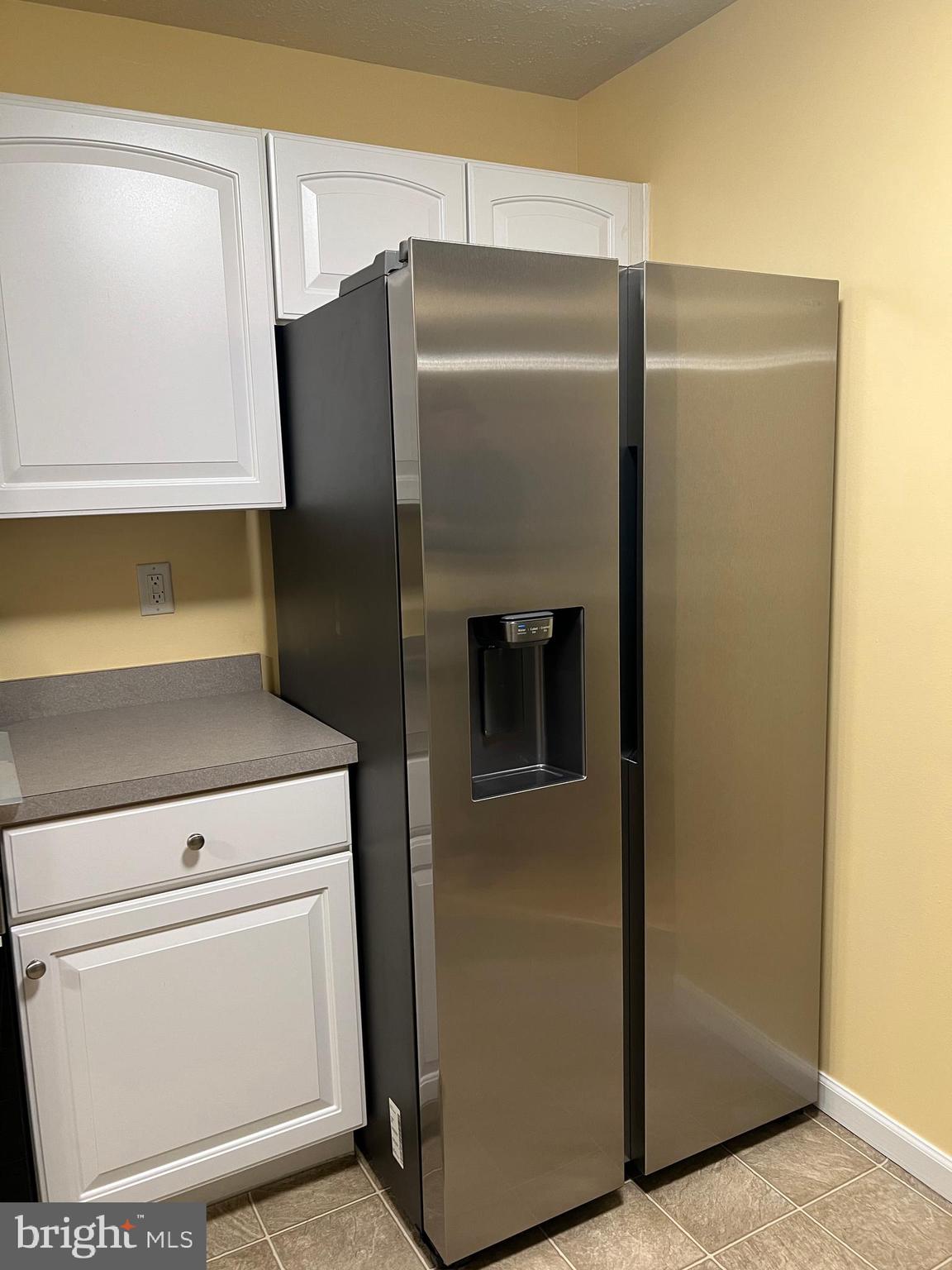 SILVER LAKE - Residential