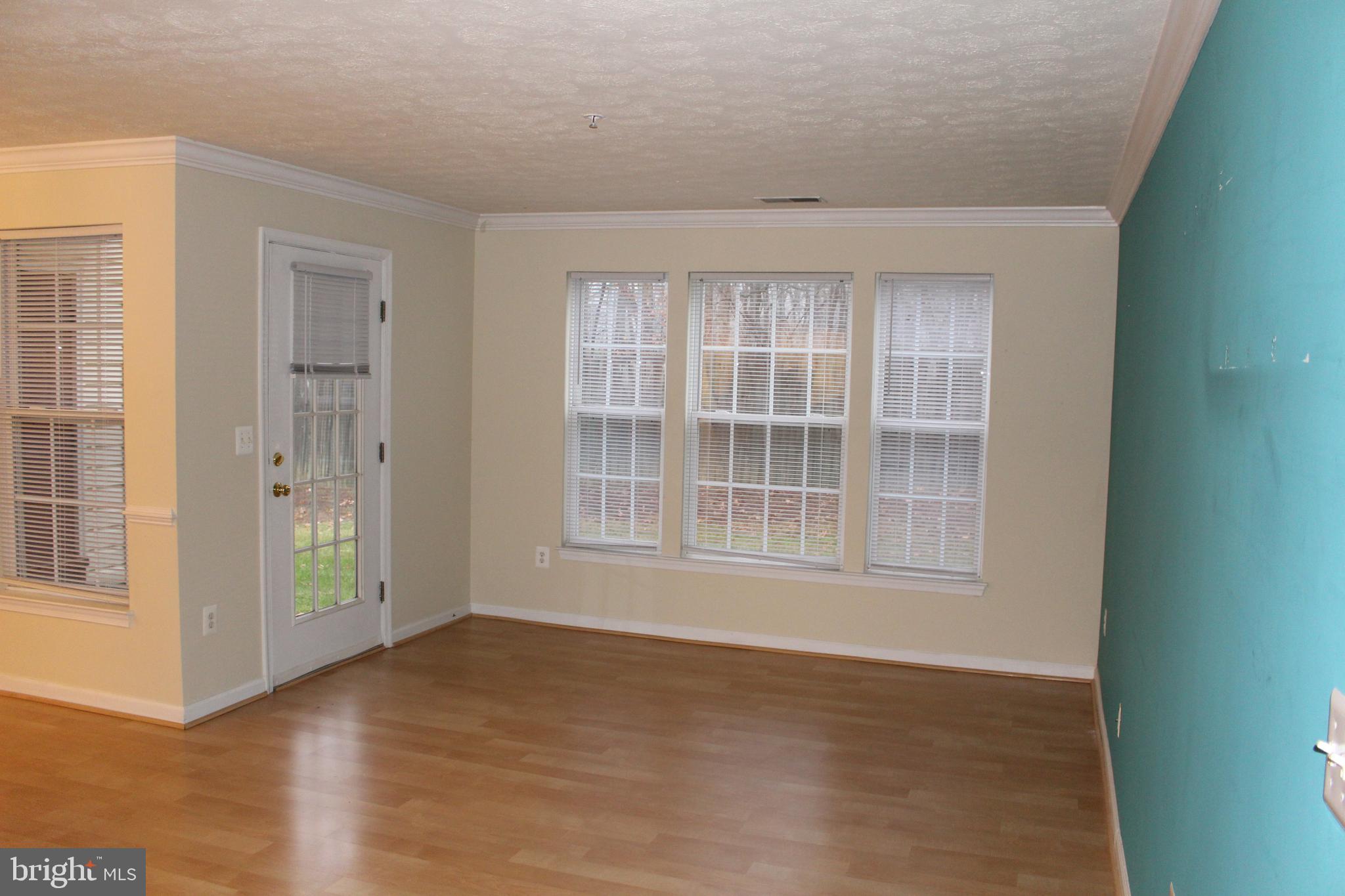 SILVER LAKE - Residential