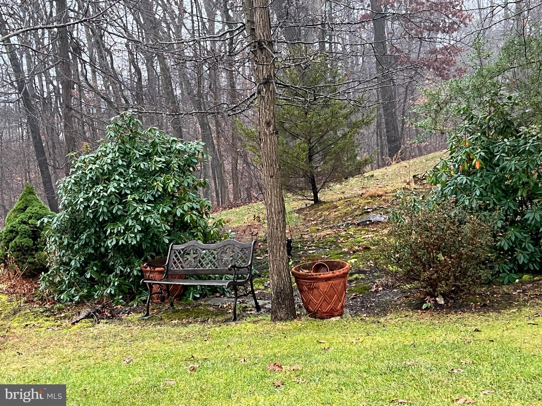 SILVER LAKE - Residential