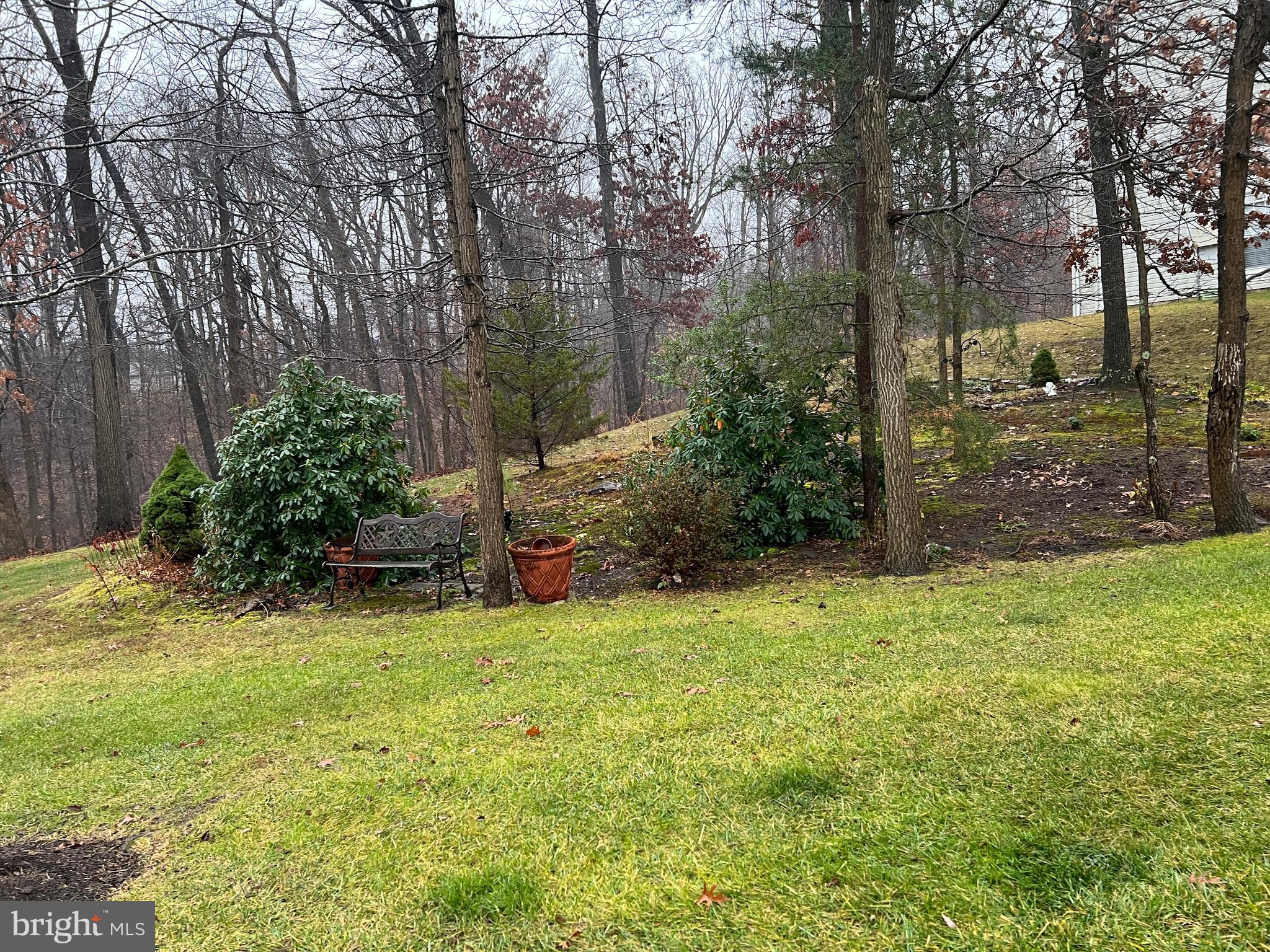 SILVER LAKE - Residential