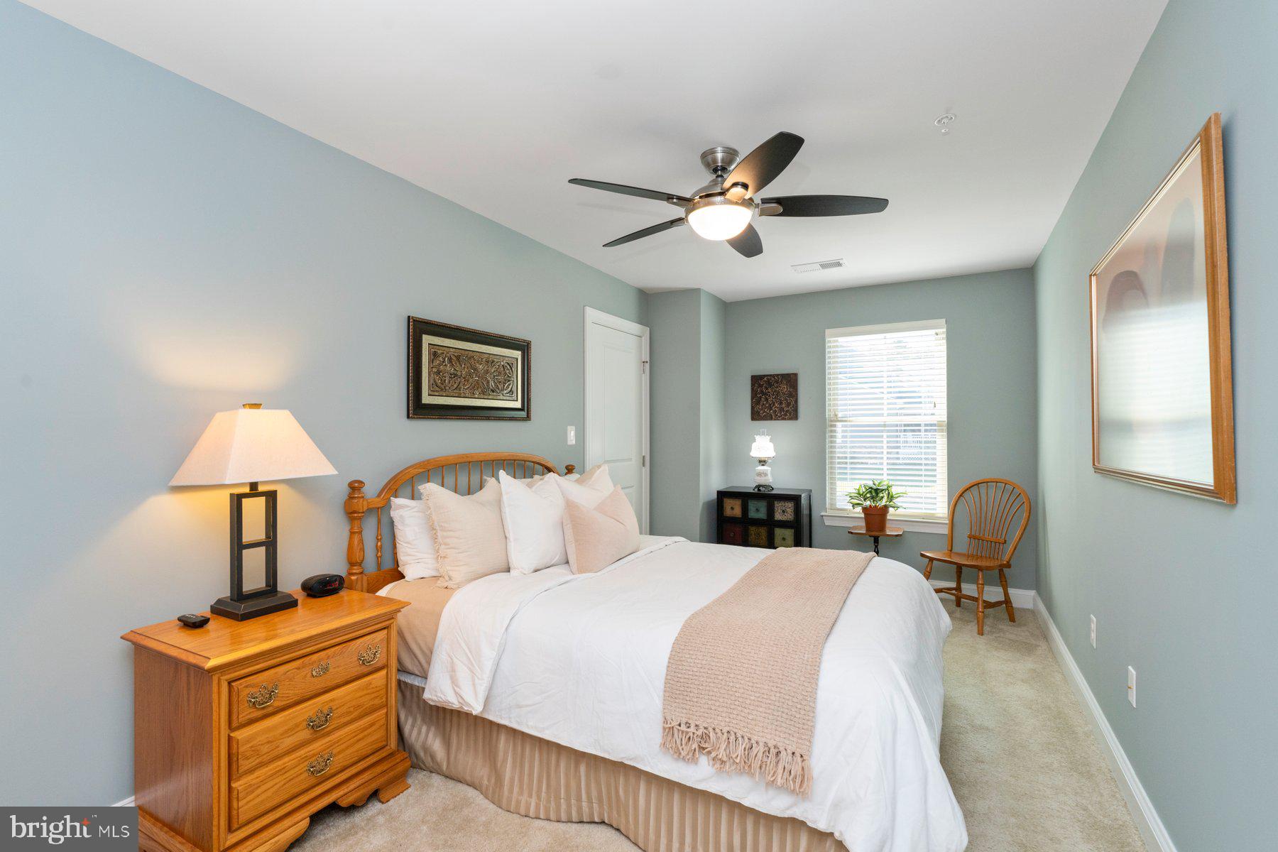 STONELEIGH SUMMIT - Residential