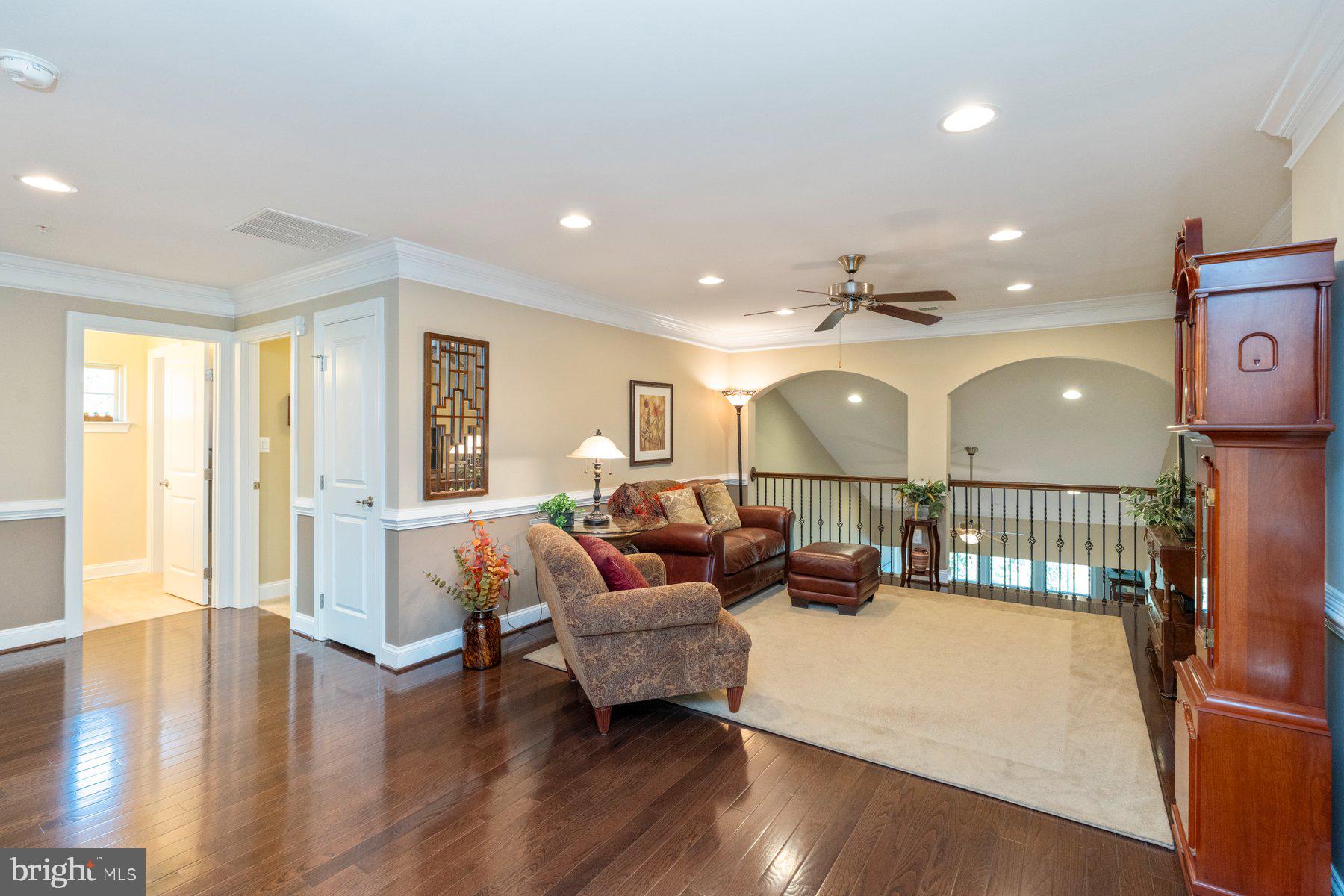 STONELEIGH SUMMIT - Residential
