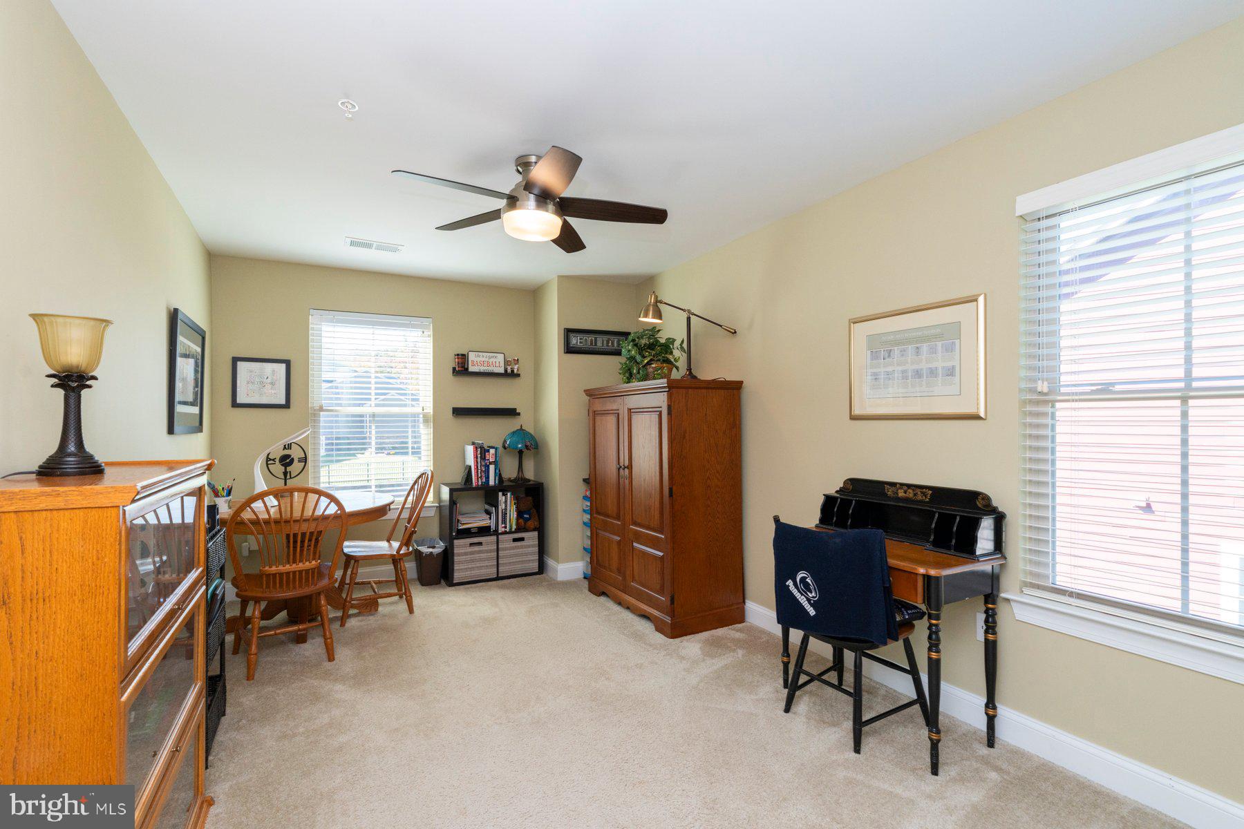 STONELEIGH SUMMIT - Residential