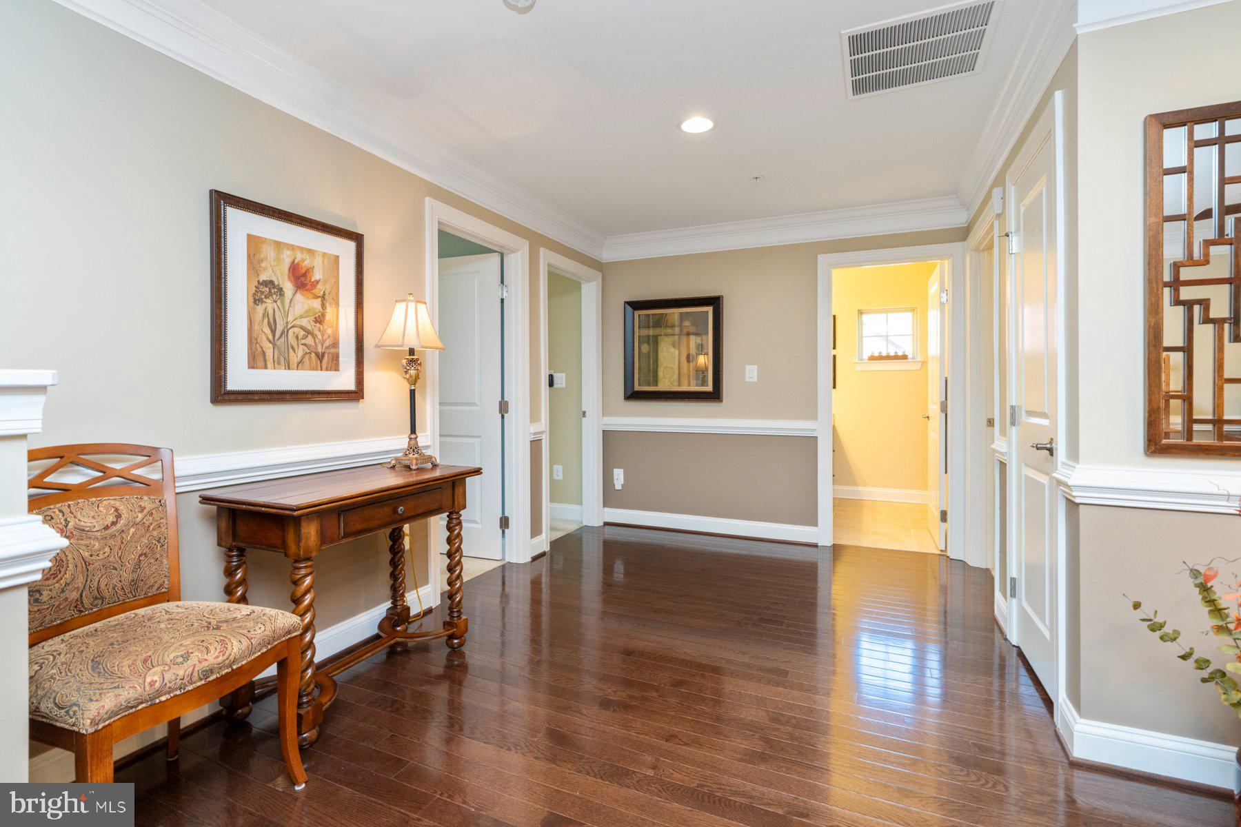 STONELEIGH SUMMIT - Residential