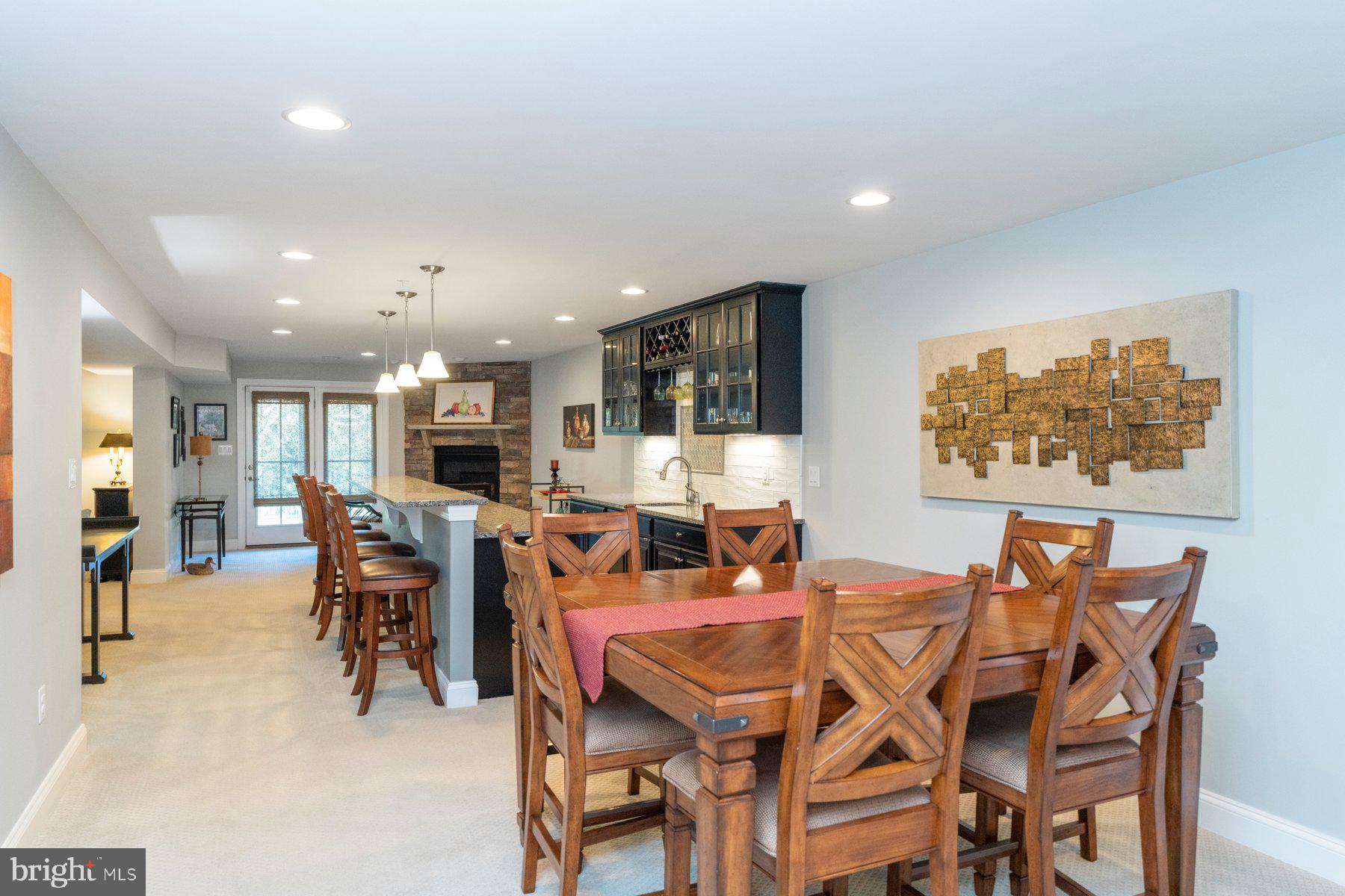 STONELEIGH SUMMIT - Residential