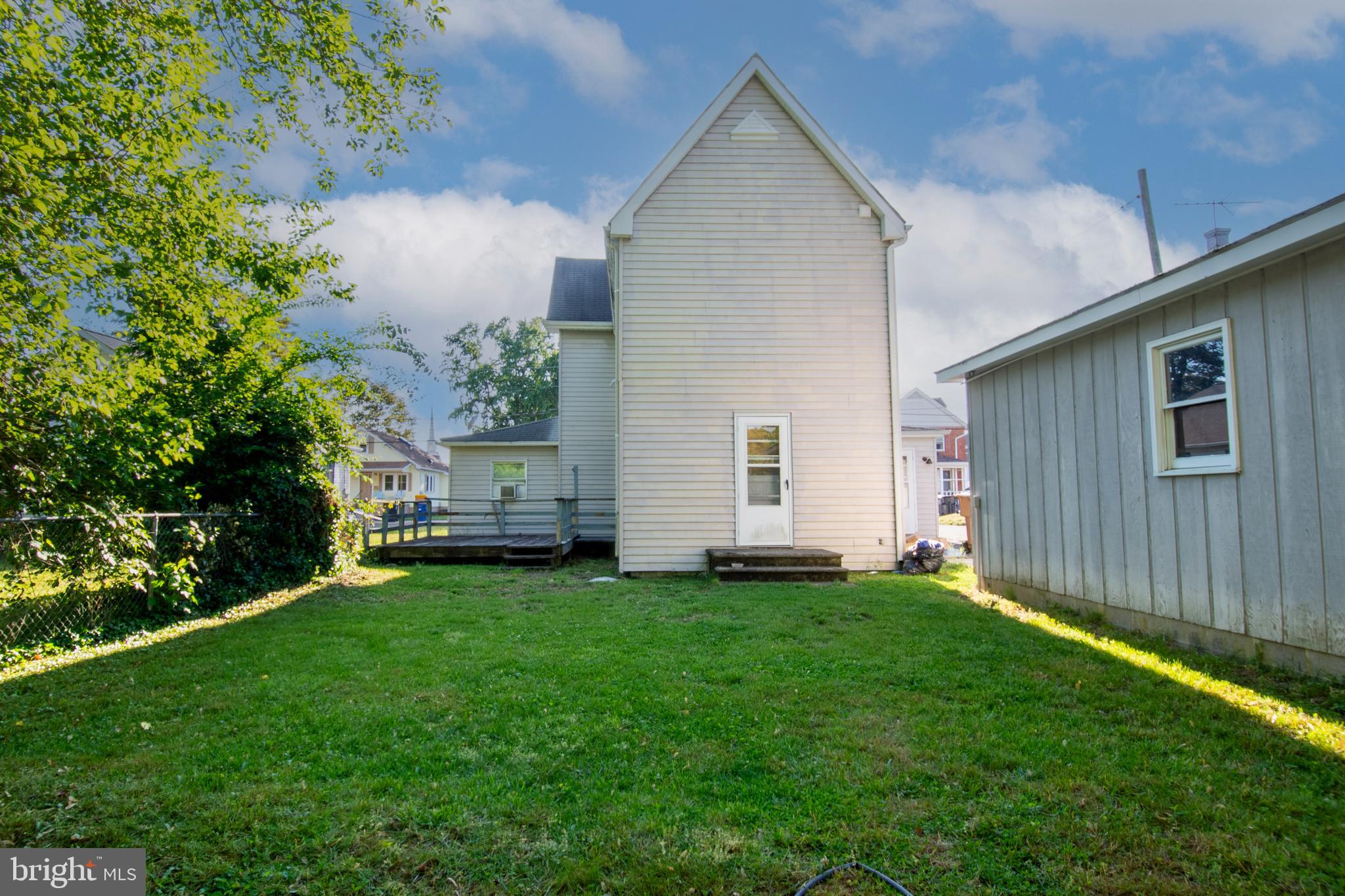 519 N WASHINGTON STREET