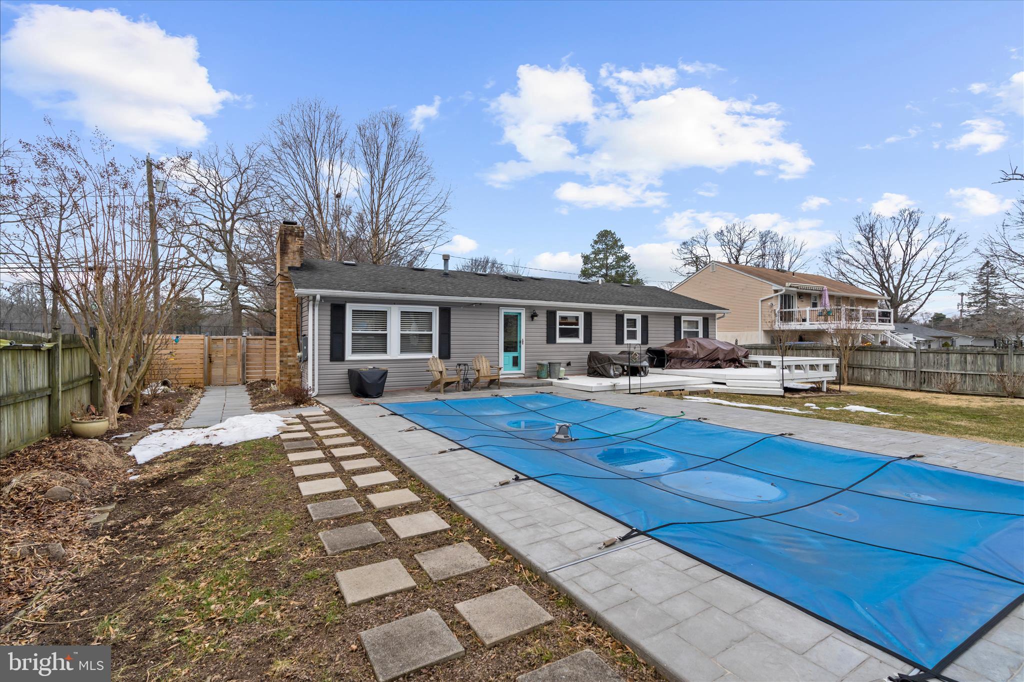 WEST MAGOTHY MANOR - Residential