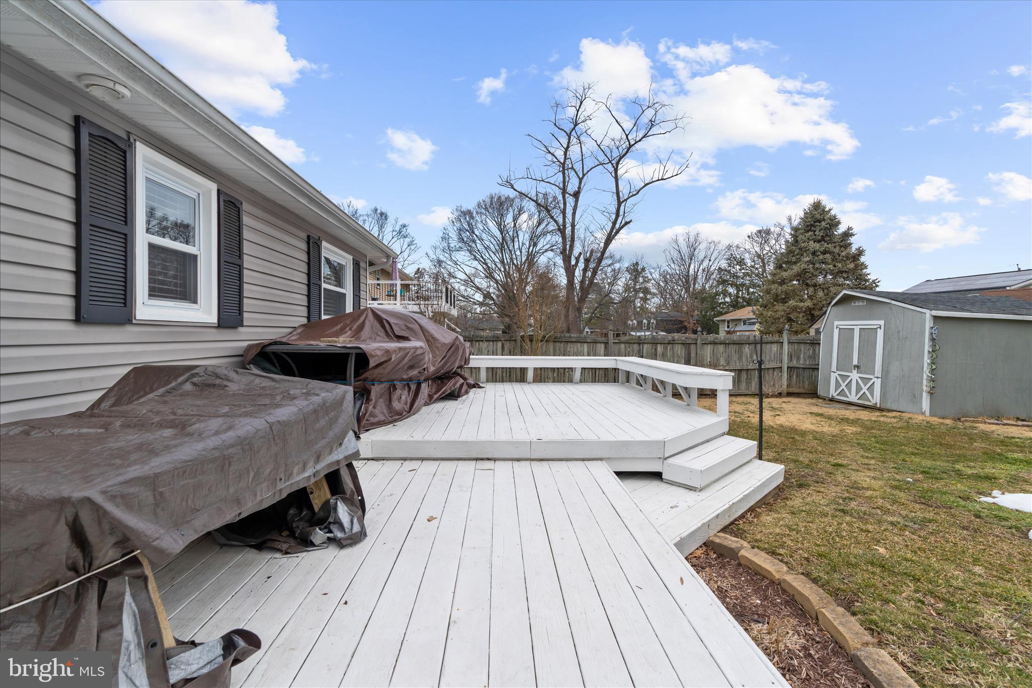 WEST MAGOTHY MANOR - Residential