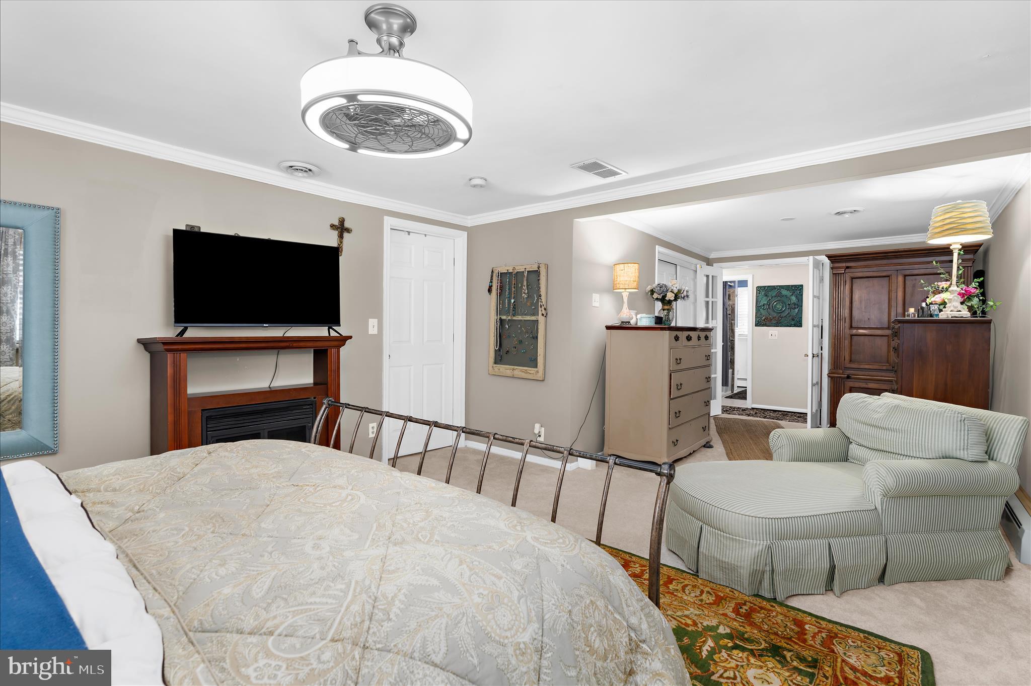 WEST MAGOTHY MANOR - Residential