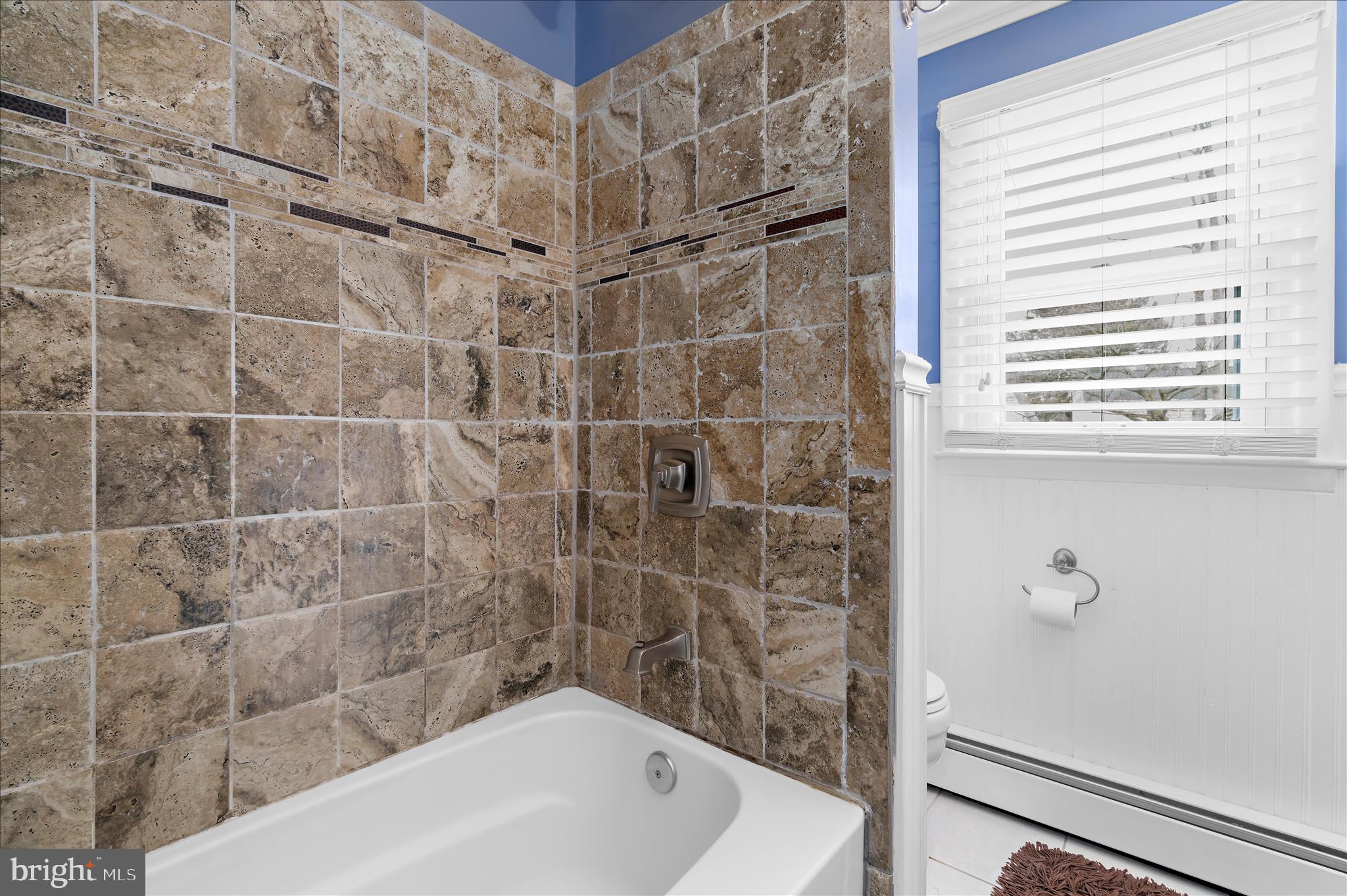 WEST MAGOTHY MANOR - Residential