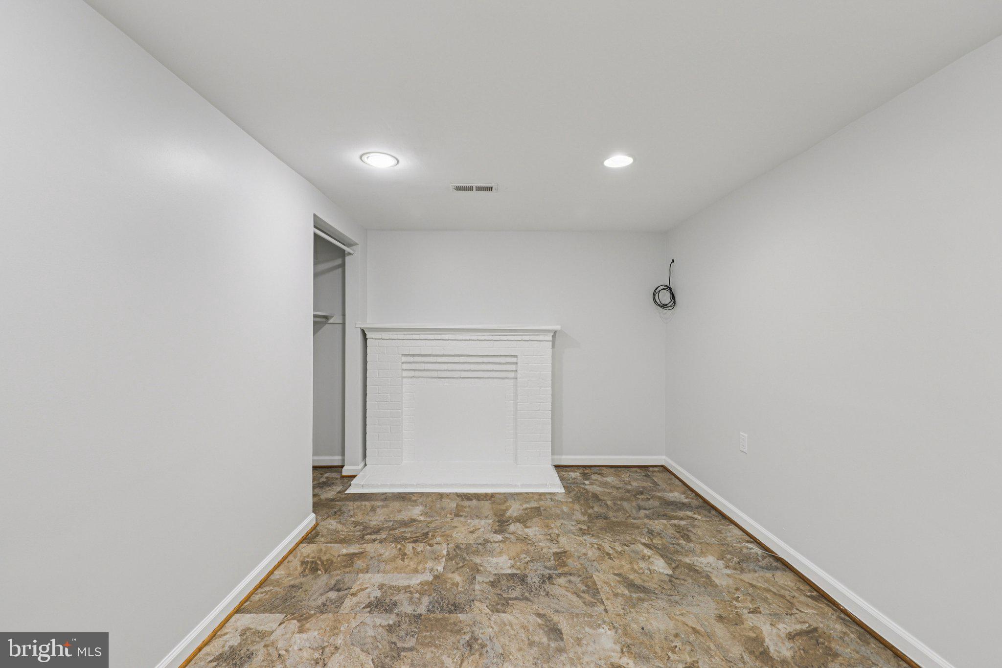 RIVER RIDGE ESTATES - Residential