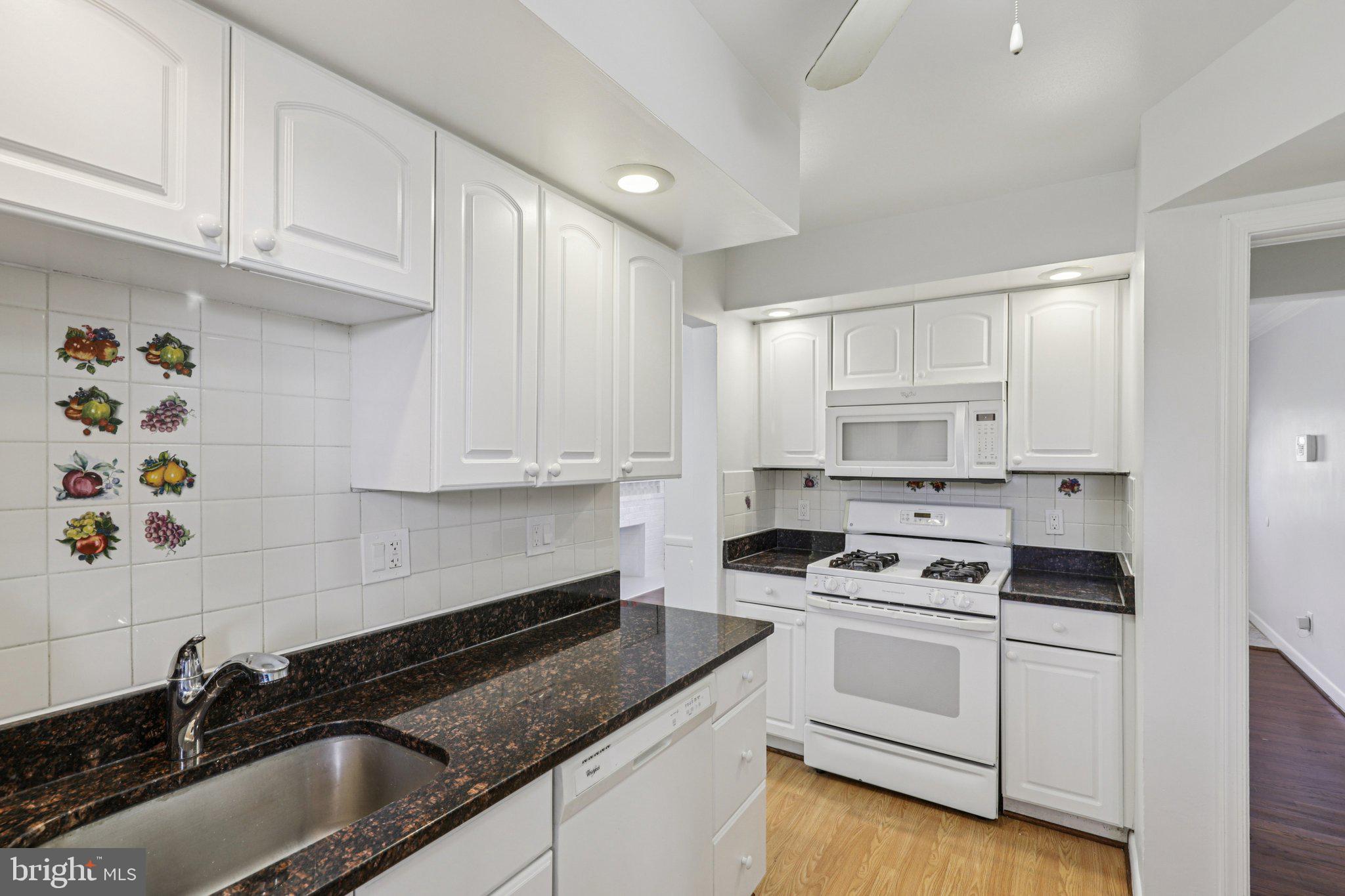 RIVER RIDGE ESTATES - Residential