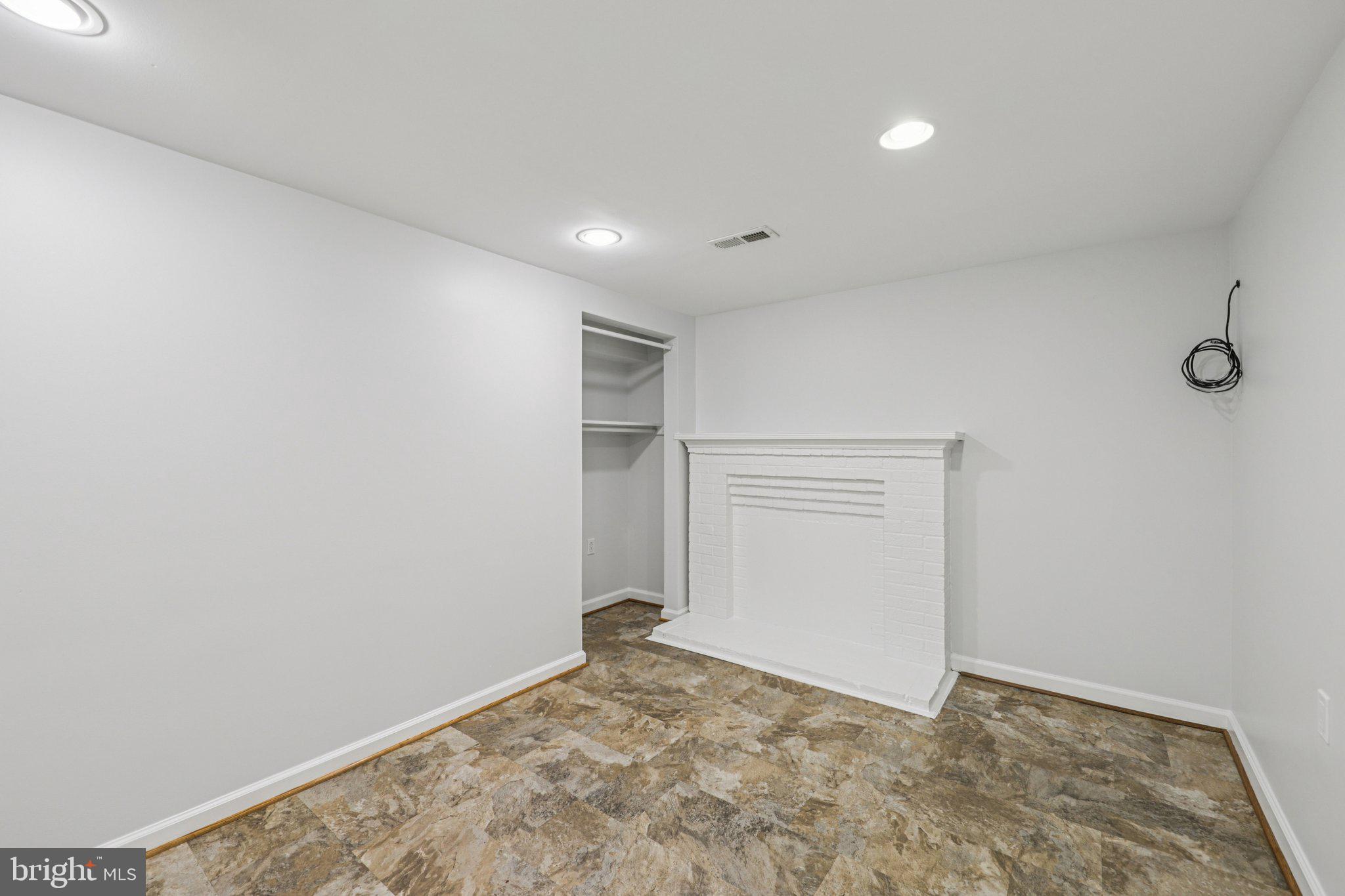 RIVER RIDGE ESTATES - Residential