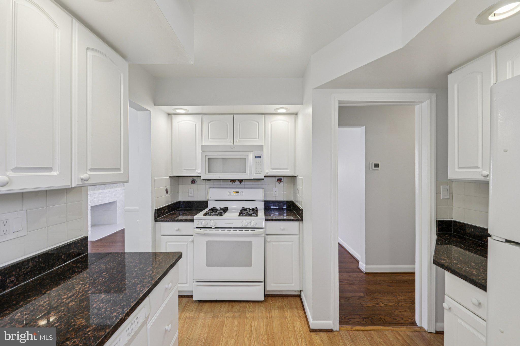 RIVER RIDGE ESTATES - Residential