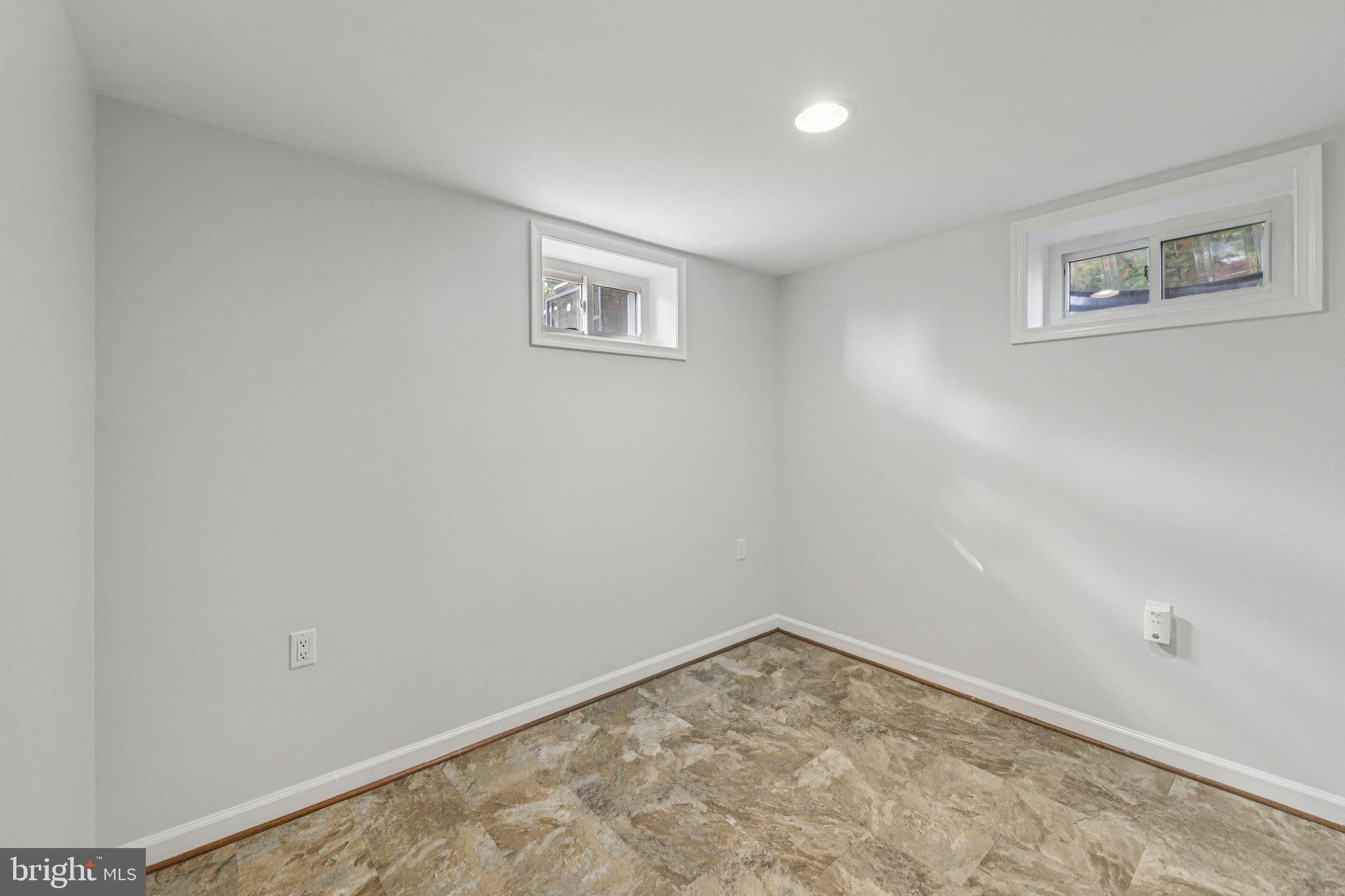 RIVER RIDGE ESTATES - Residential