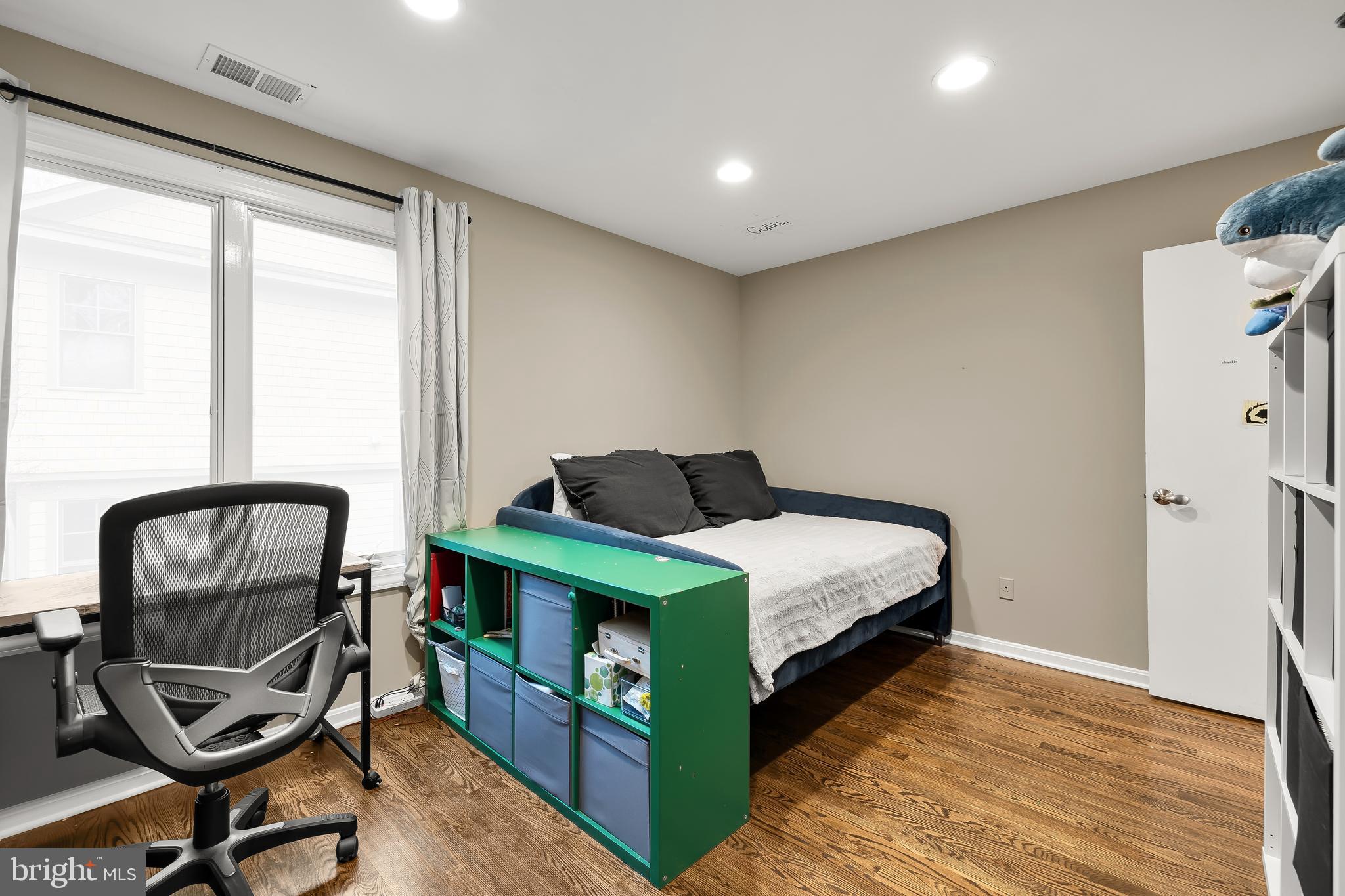 GLEN ECHO HEIGHTS - Residential