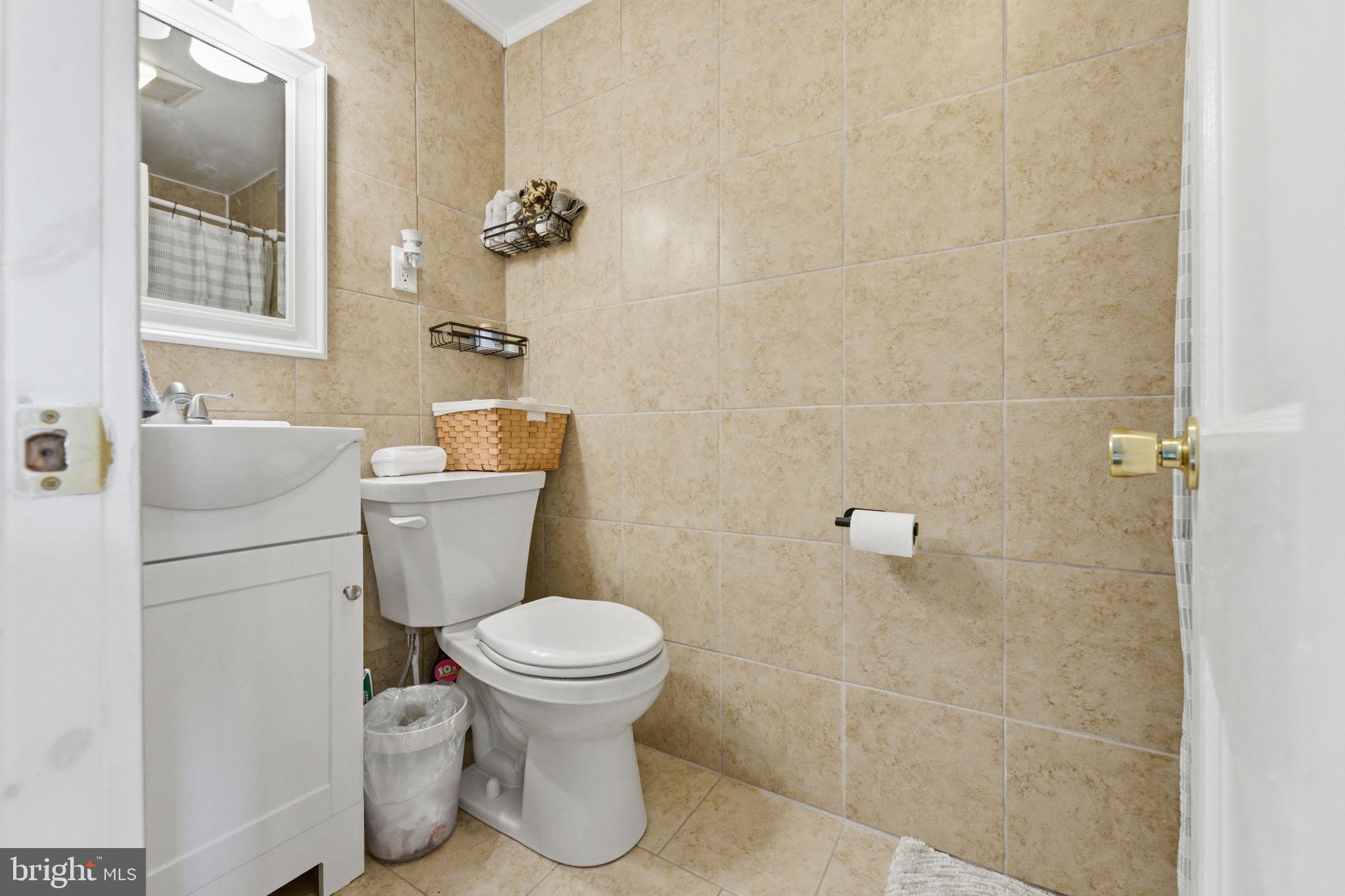 WHITEHALL - Residential