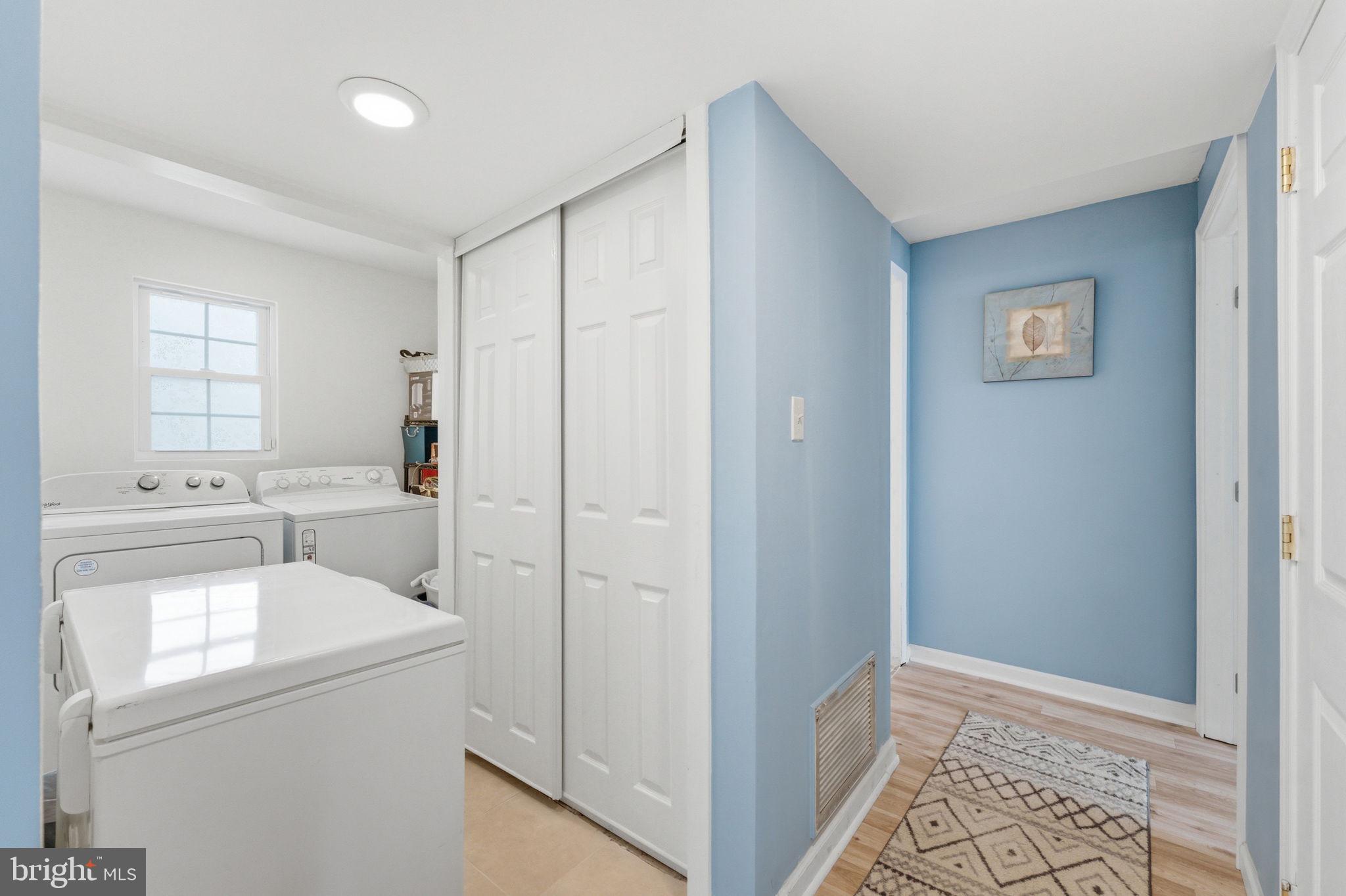 WHITEHALL - Residential