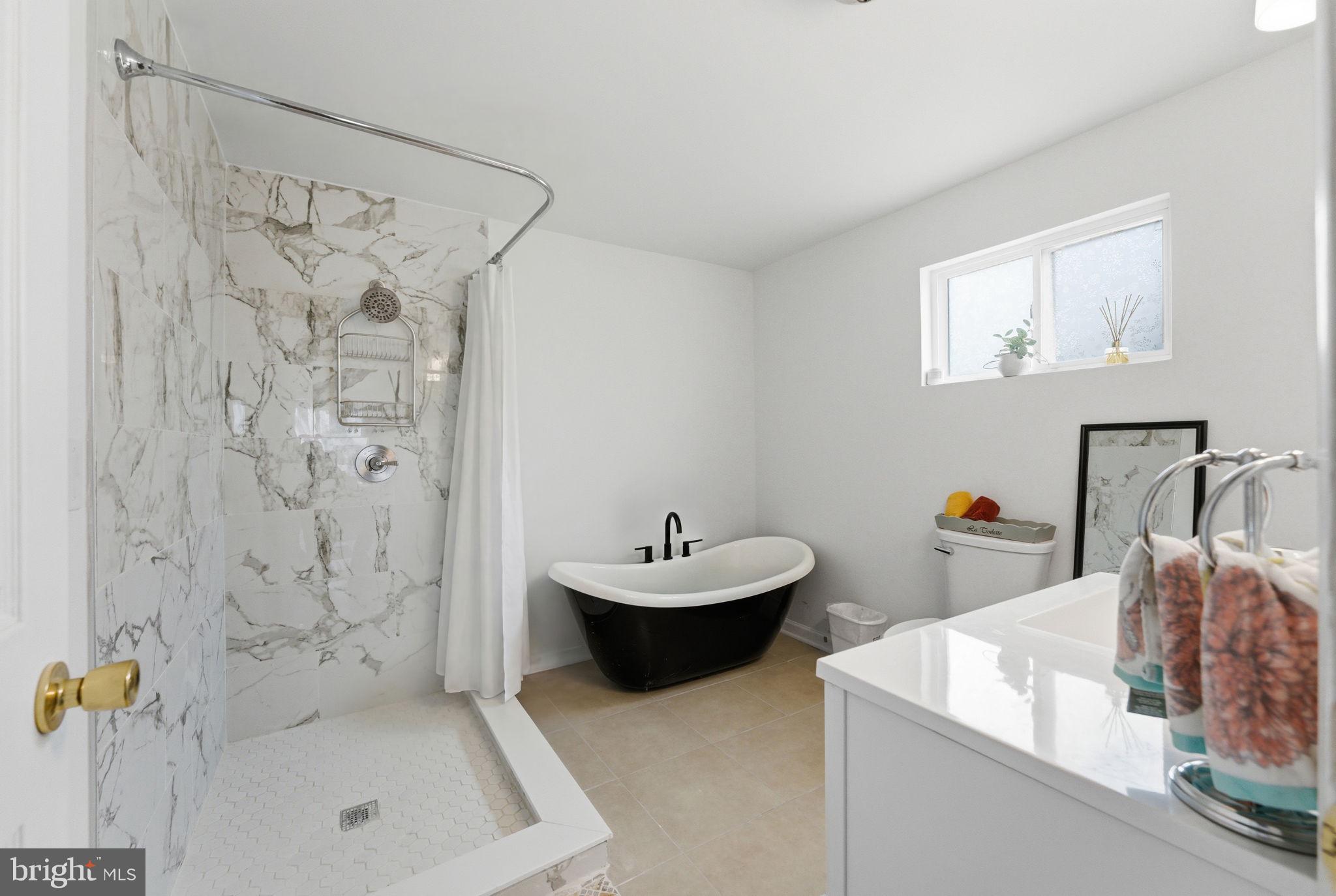 WHITEHALL - Residential