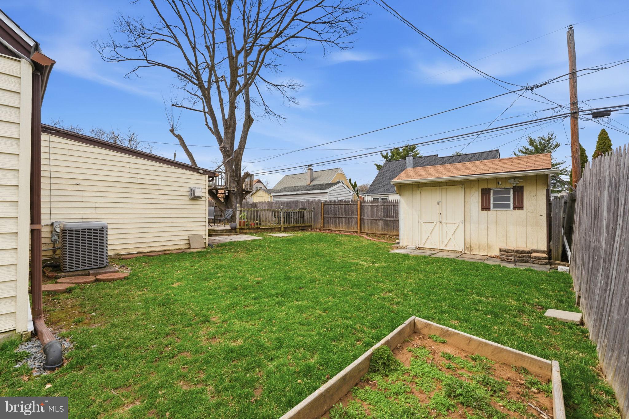 WHITEHALL - Residential