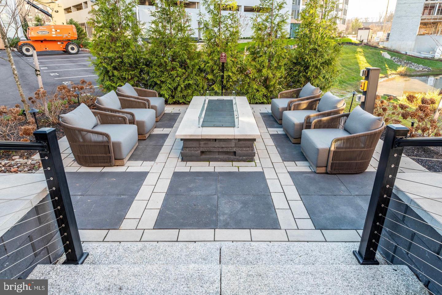 575 SOUTH CONDOS - Residential