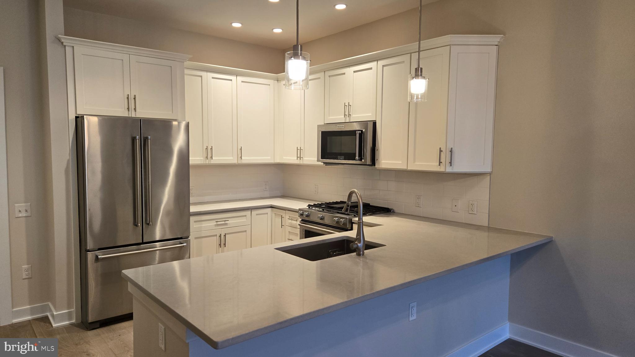 575 SOUTH CONDOS - Residential