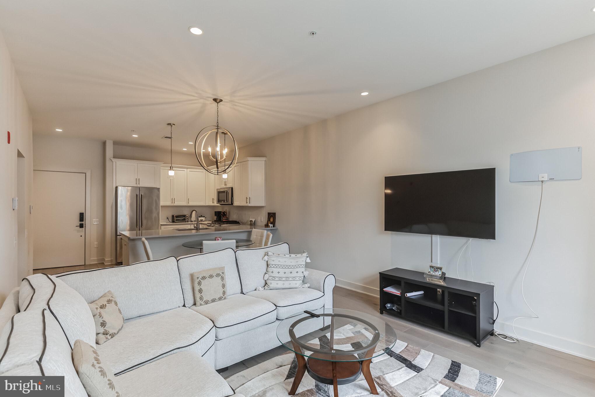 575 SOUTH CONDOS - Residential