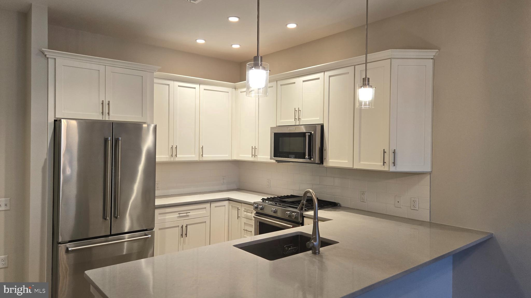 575 SOUTH CONDOS - Residential