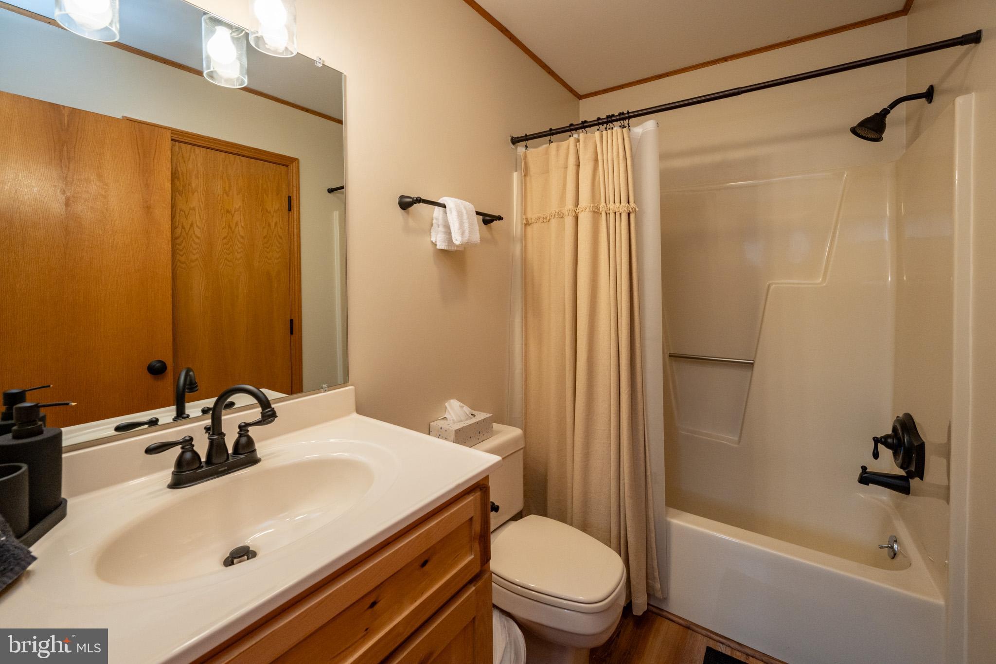 LAURELBROOK - Residential