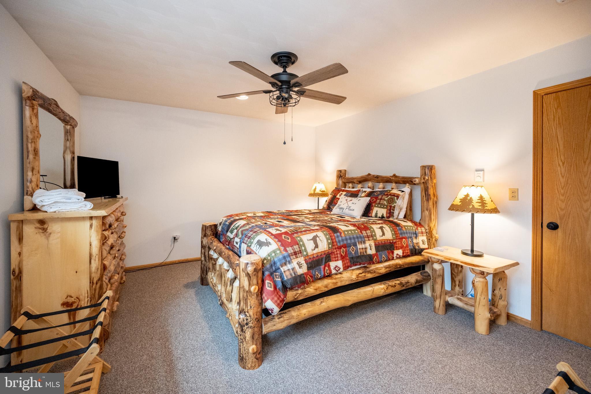 LAURELBROOK - Residential