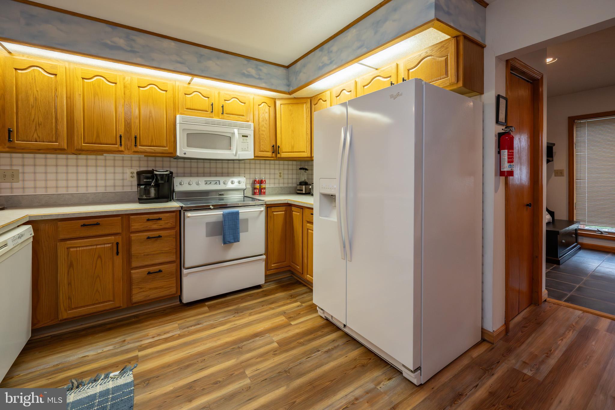 LAURELBROOK - Residential