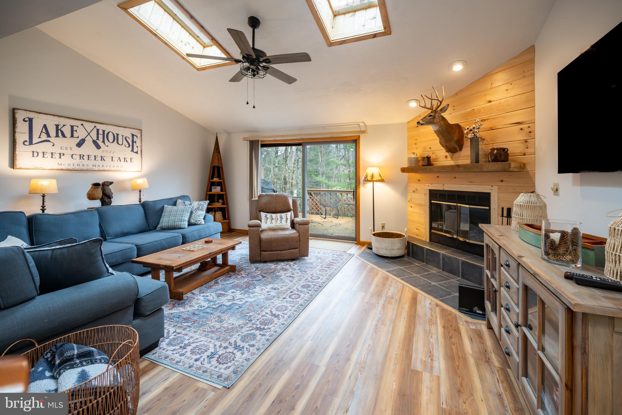 LAURELBROOK - Residential