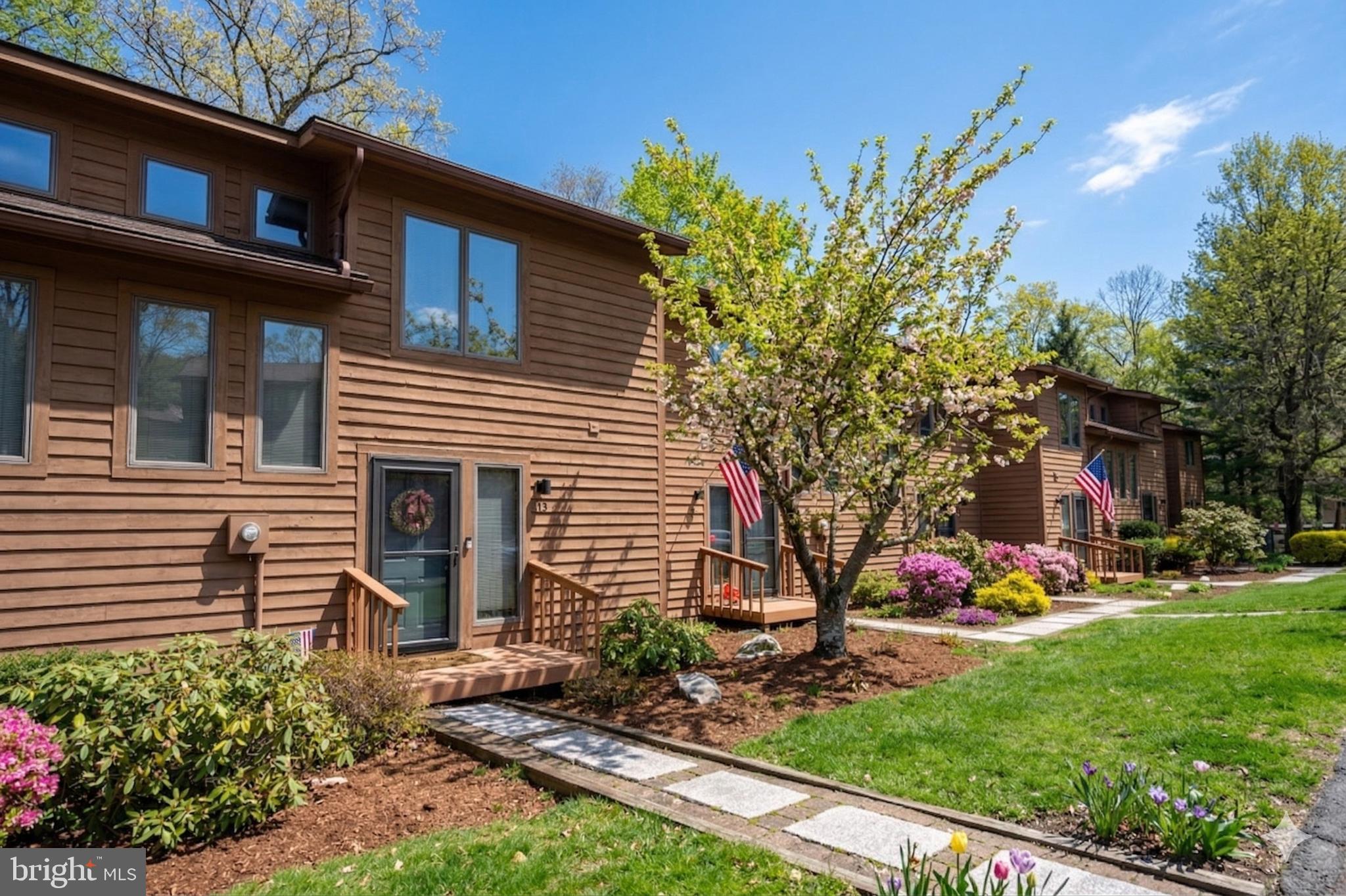 LAURELBROOK - Residential