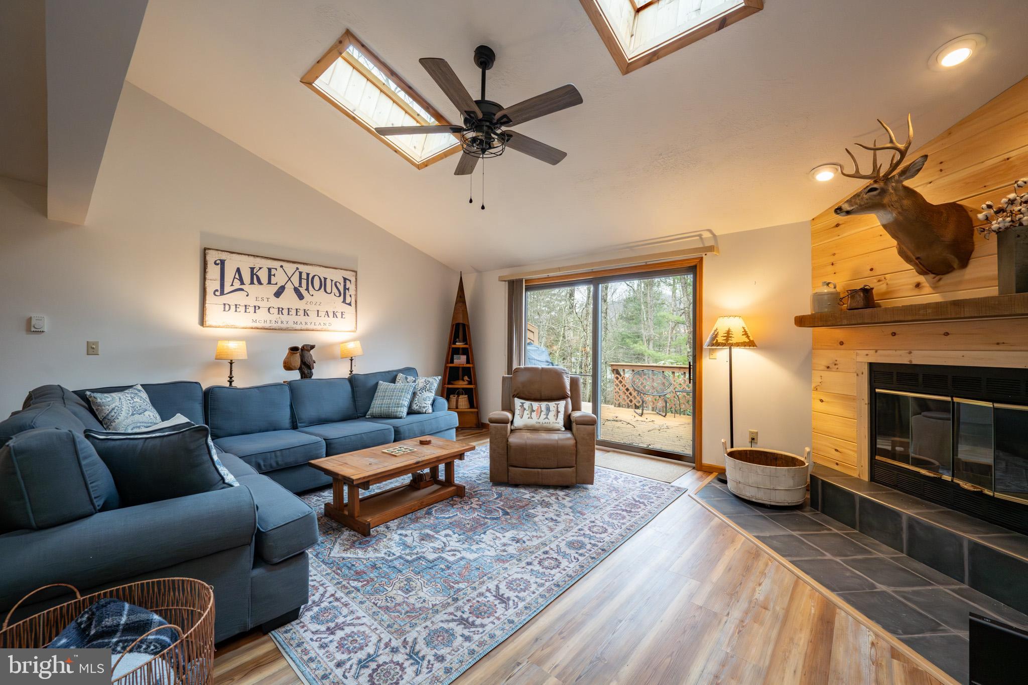 LAURELBROOK - Residential