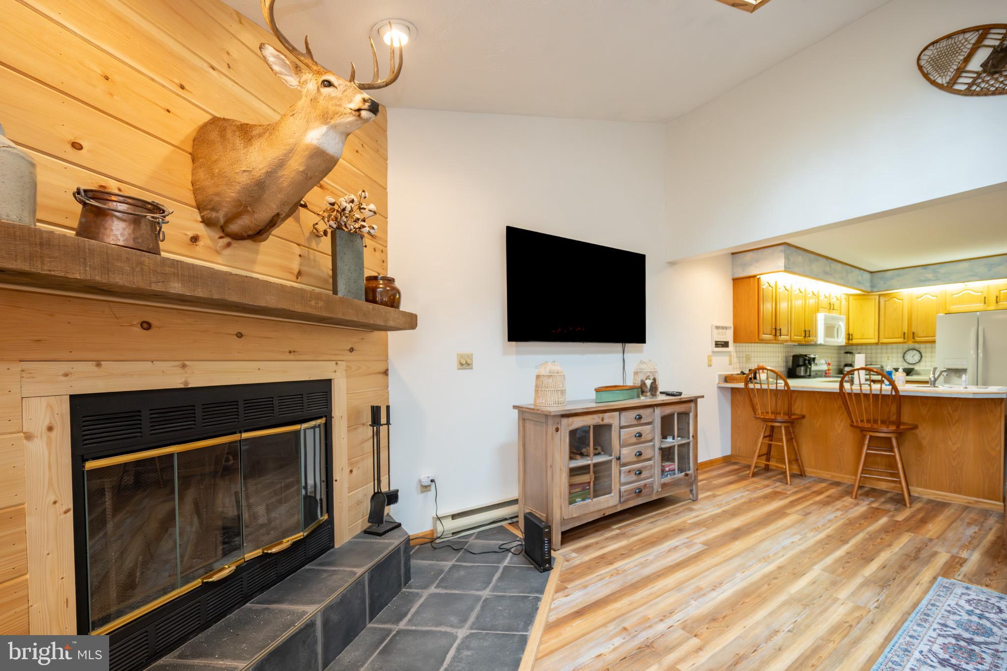 LAURELBROOK - Residential