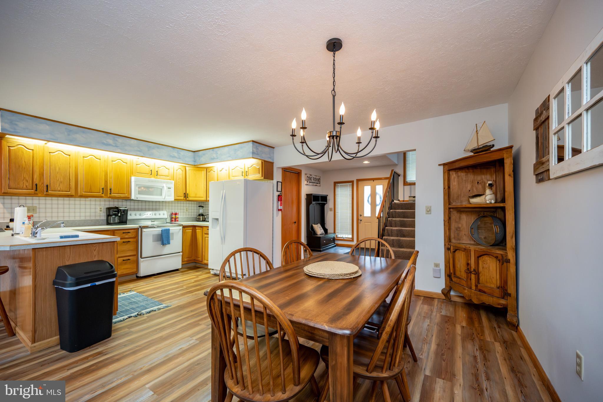 LAURELBROOK - Residential