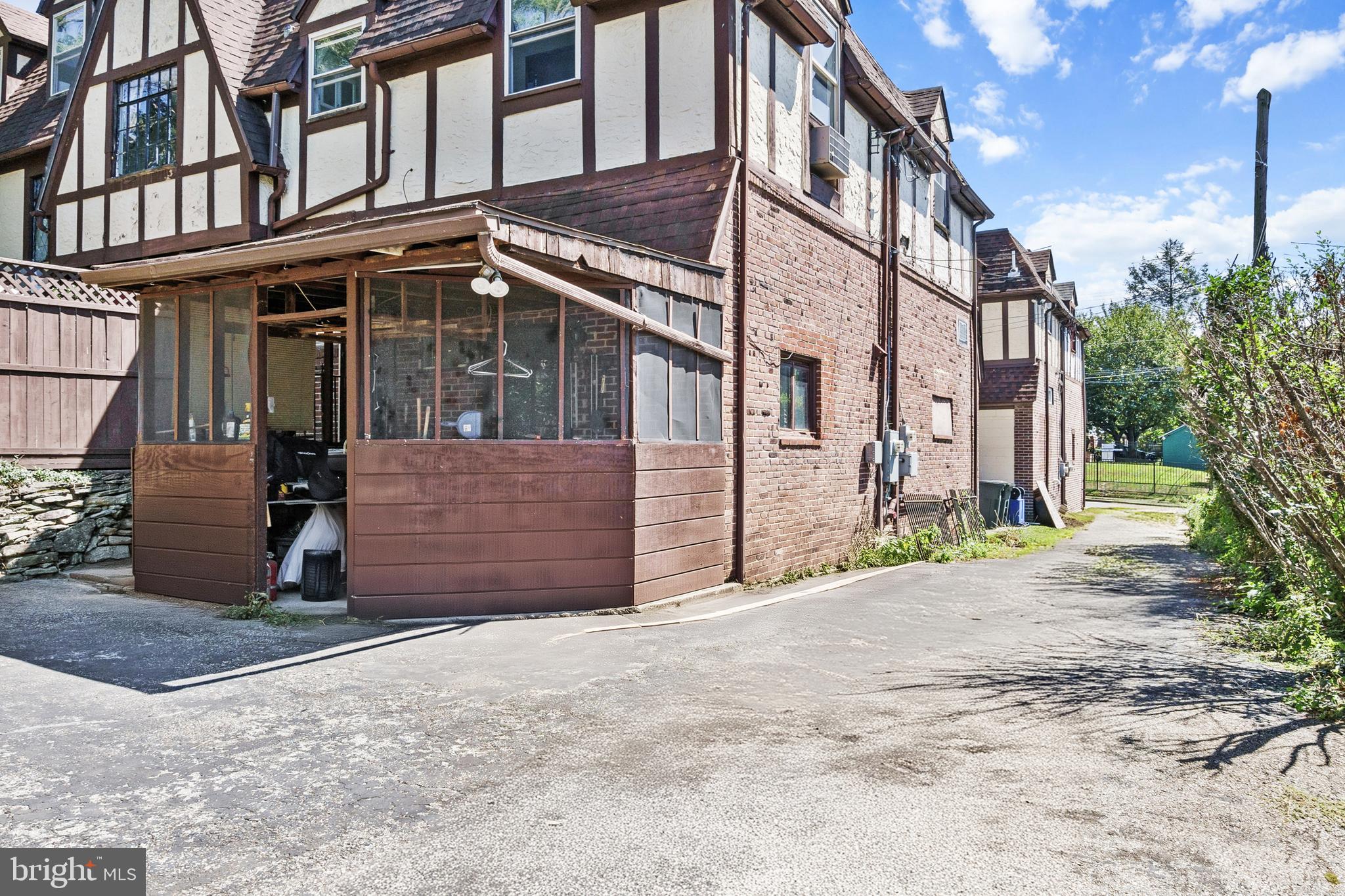 ARONIMINK - Residential