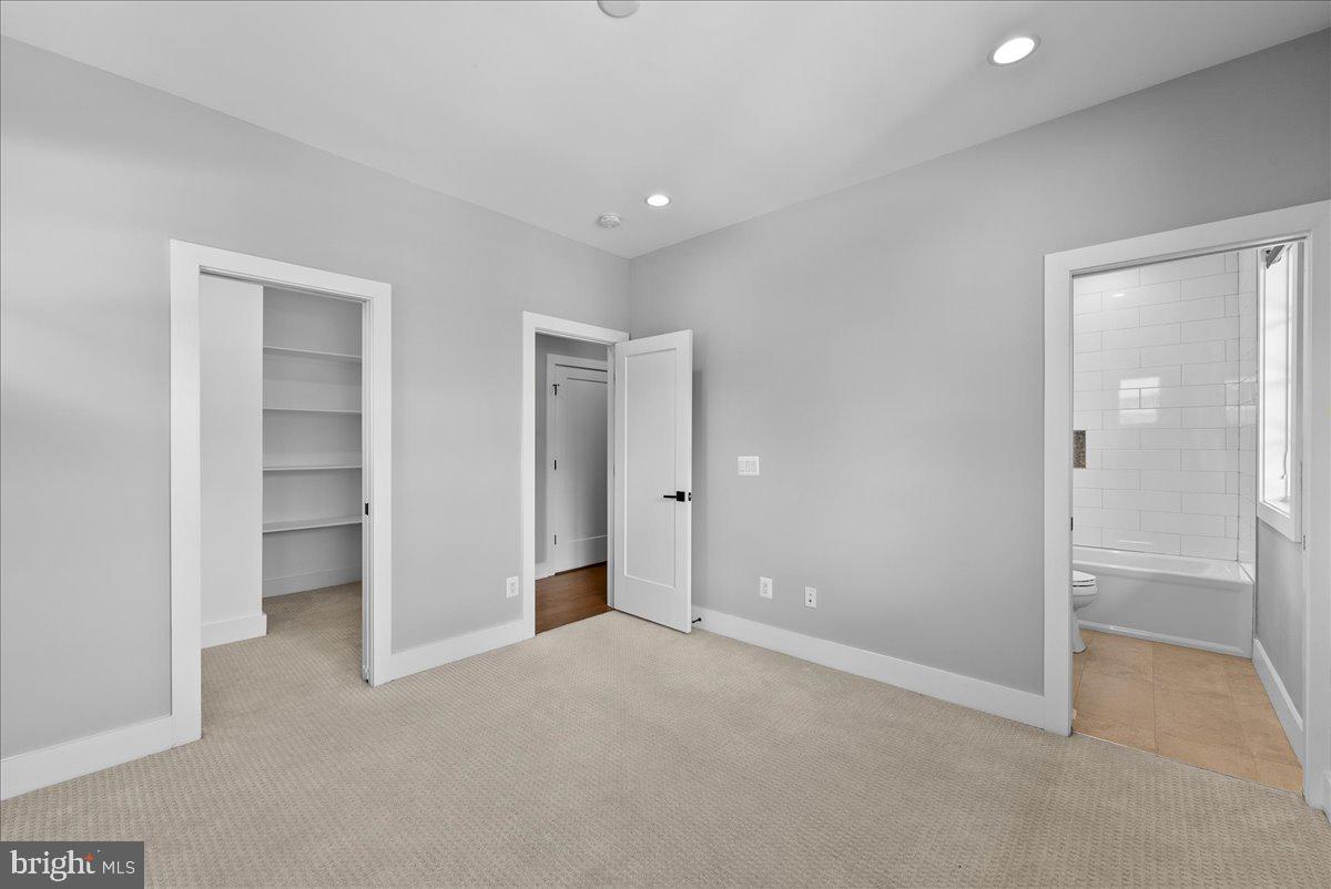 GARDEN CITY - Residential