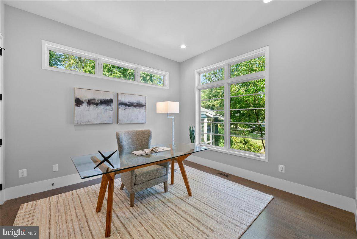 GARDEN CITY - Residential