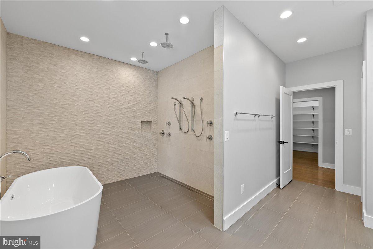 GARDEN CITY - Residential