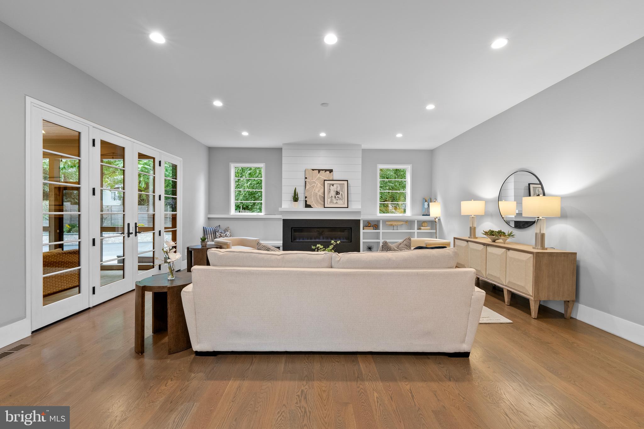 GARDEN CITY - Residential